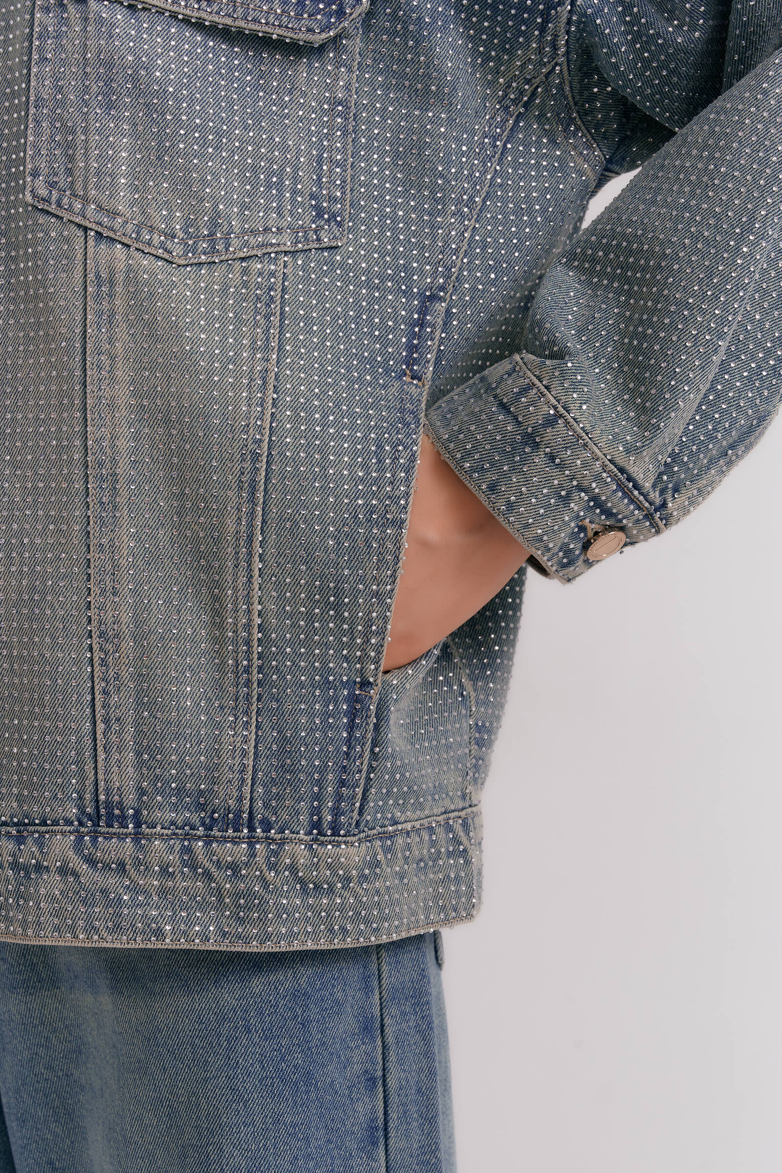 Куртка из денима со стразами Бренд Diana Gallesi