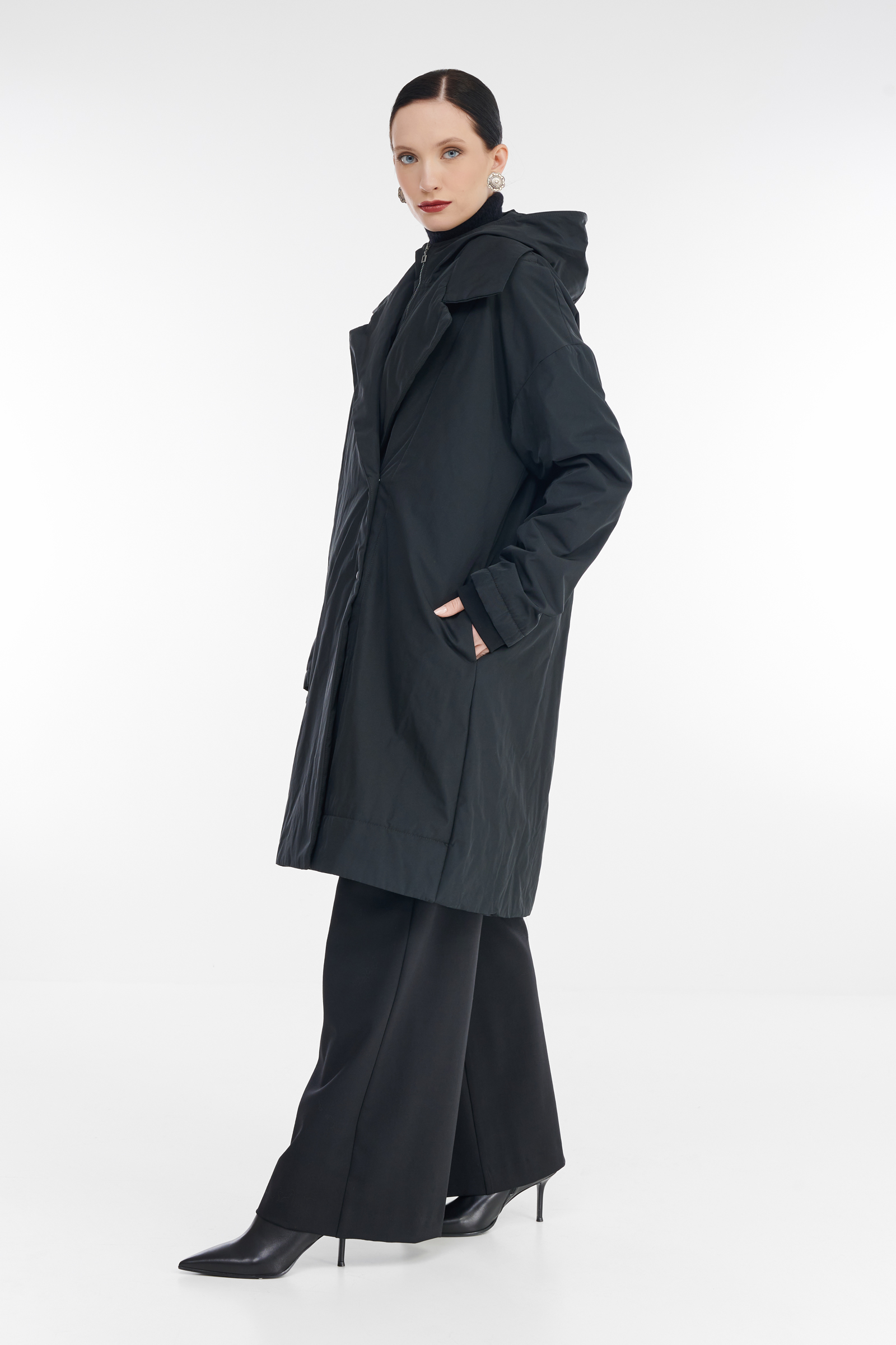 Пальто со съемным жилетом Бренд Sarah Pacini