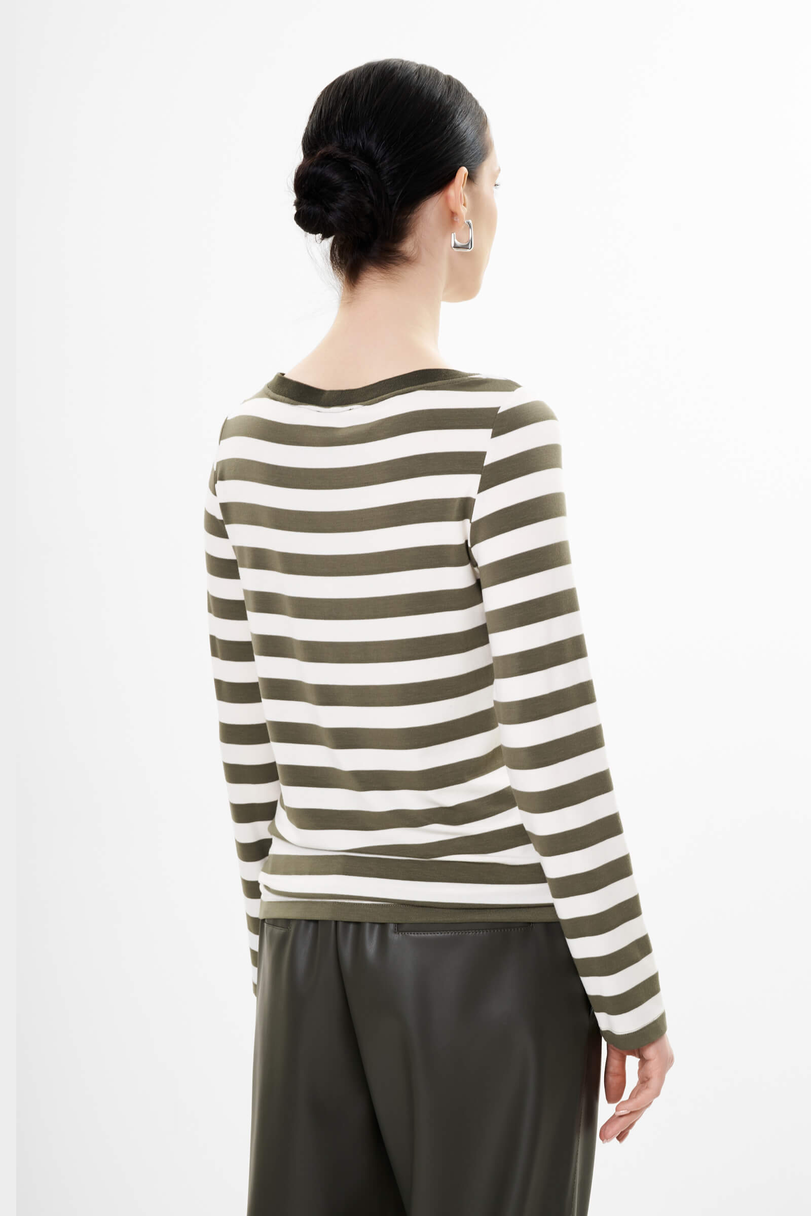 Лонгслив из вискозы Бренд Diana Gallesi