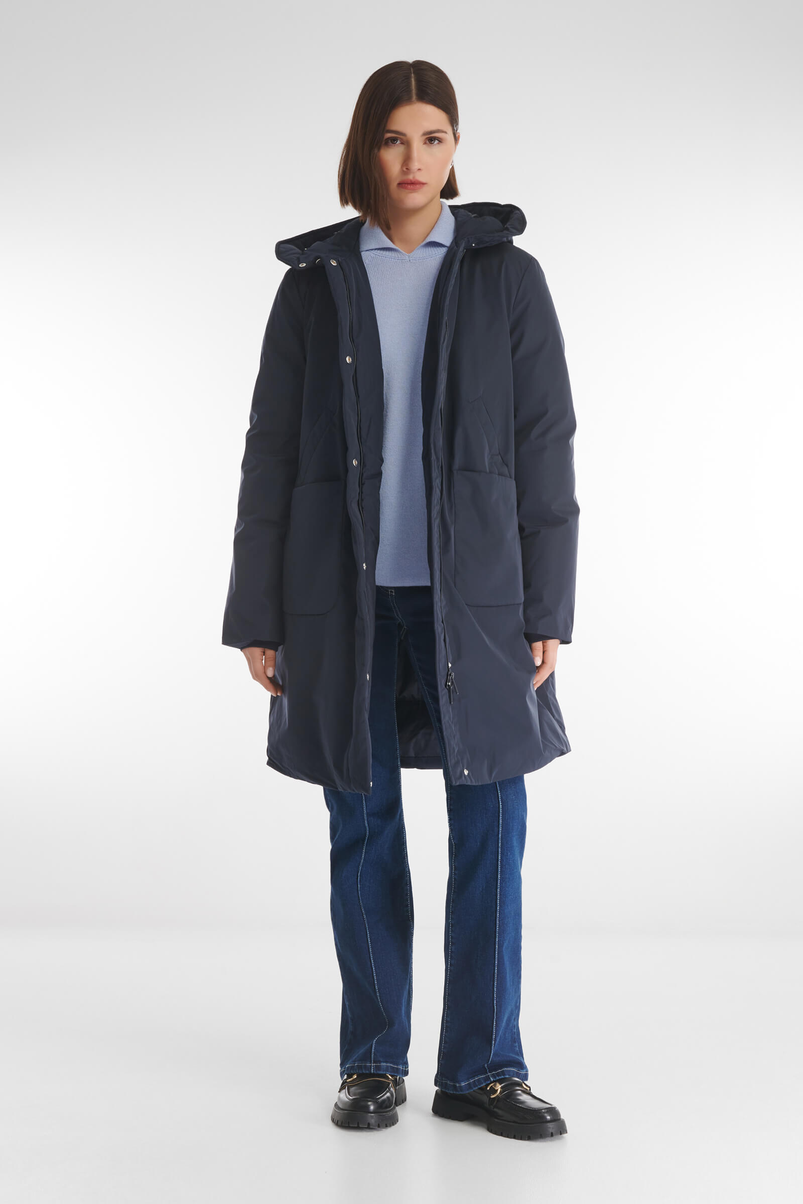 Пуховое пальто с капюшоном-трансформером Бренд Caterina Leman