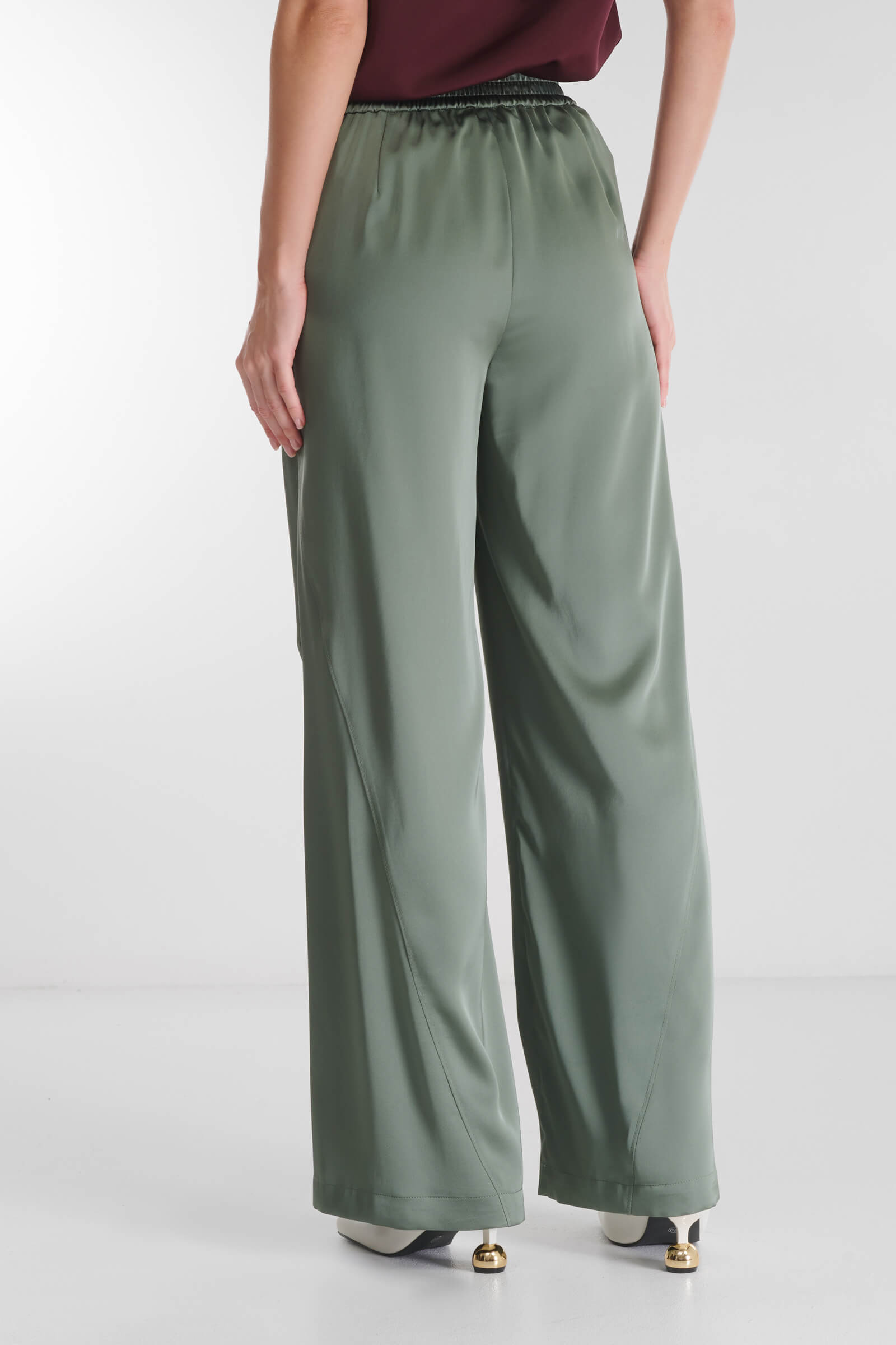 Атласные брюки с декоративными защипами Бренд Caterina Leman