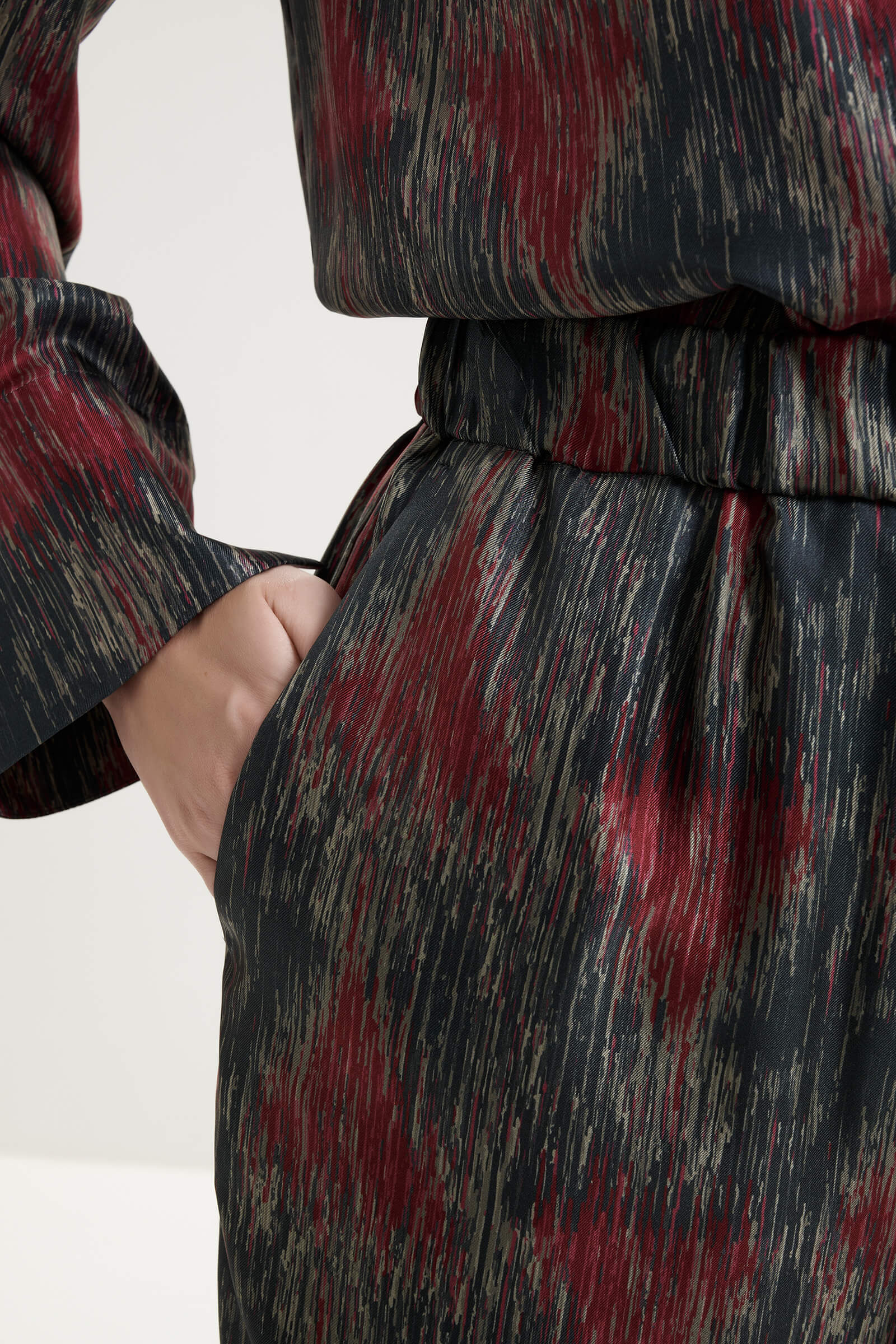 Брюки из 100% шелка Бренд MM