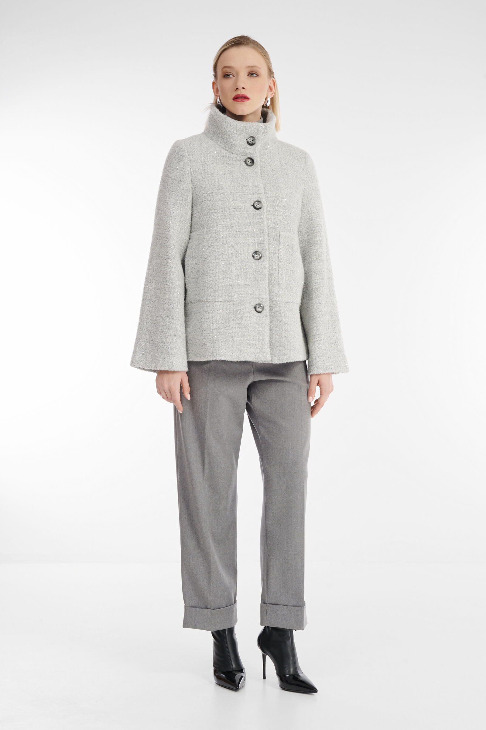 Короткое шерстяное пальто на пуговицах Бренд Diana Gallesi