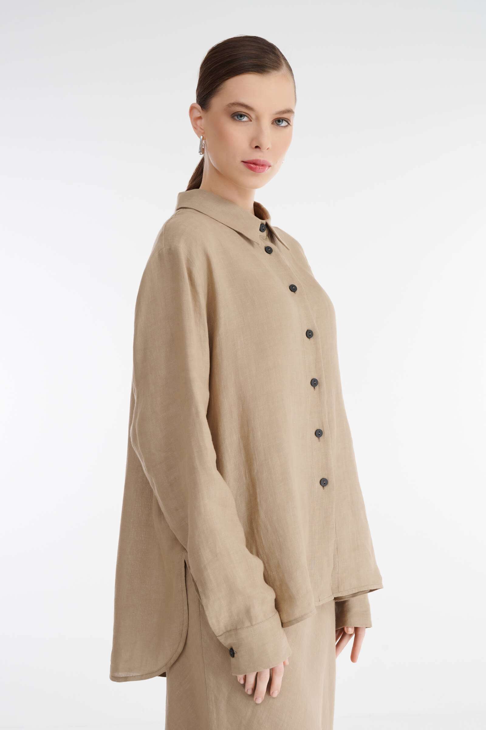 Льняная рубашка на пуговицах Бренд Sarah Pacini