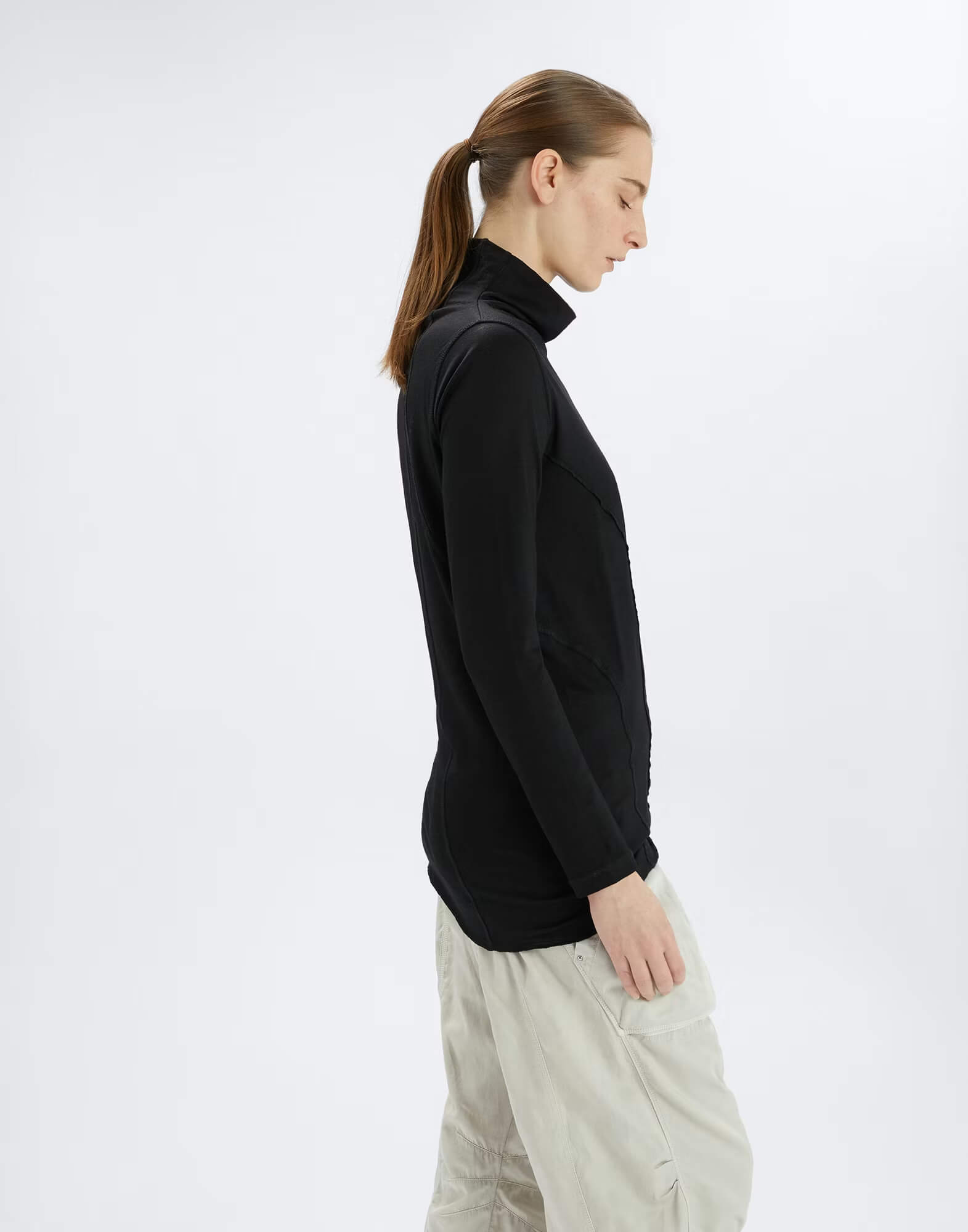 Водолазка с наружными швами Бренд High