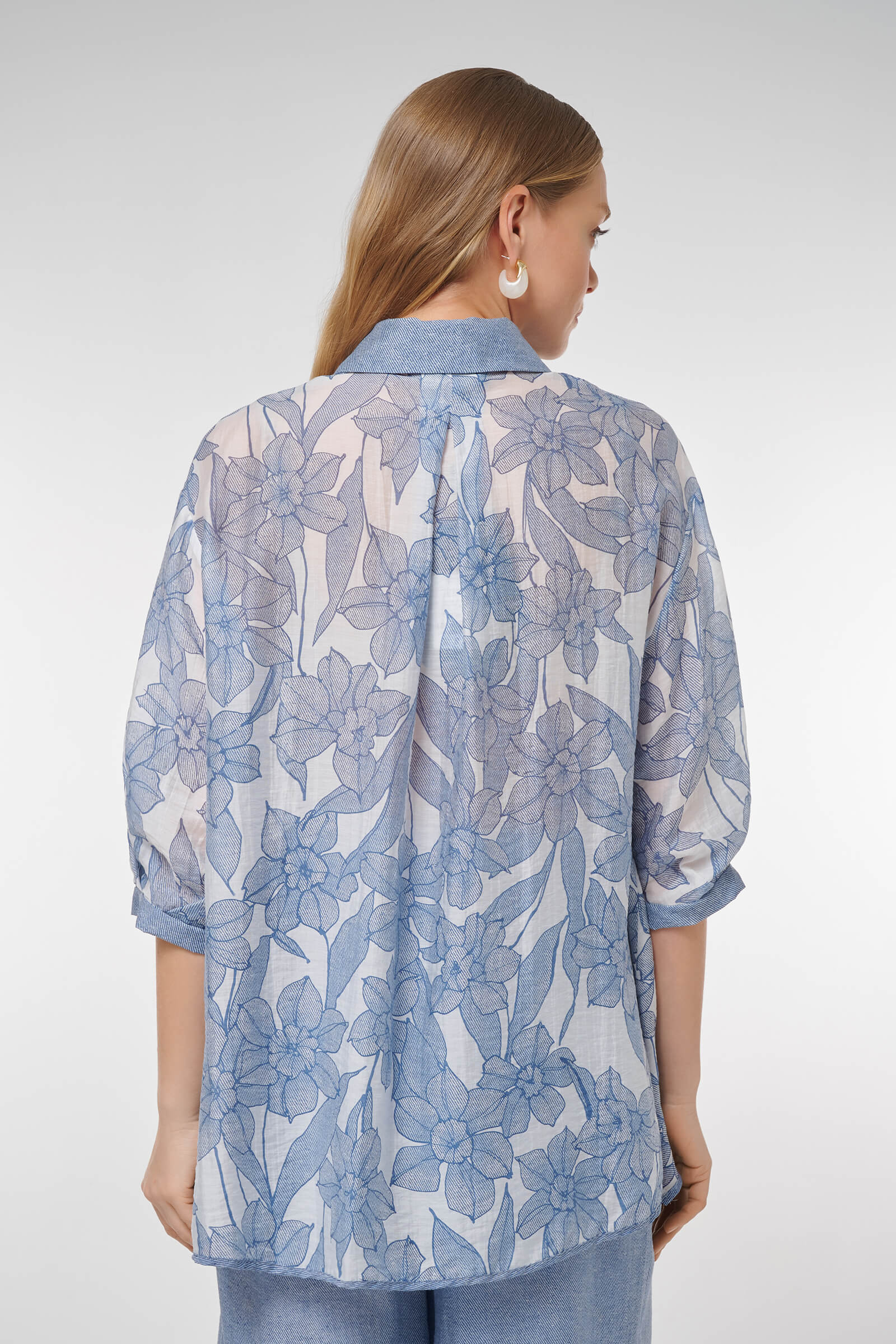 Блузка с цветочным принтом Бренд Caterina Leman