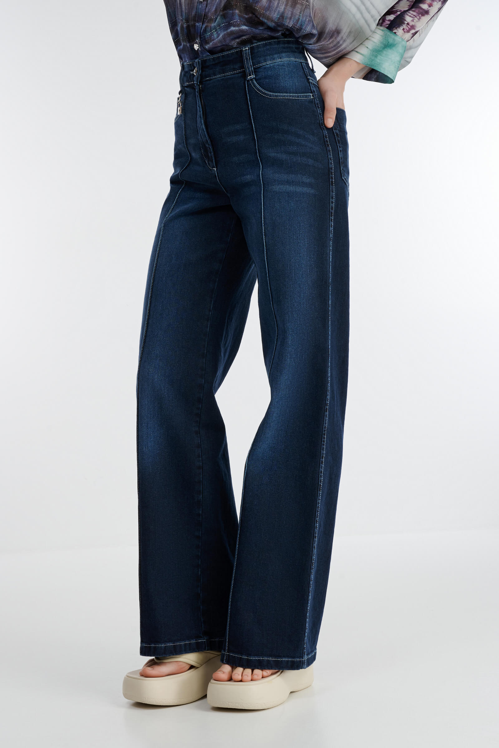 Джинсы со стрелками Бренд Caterina Leman