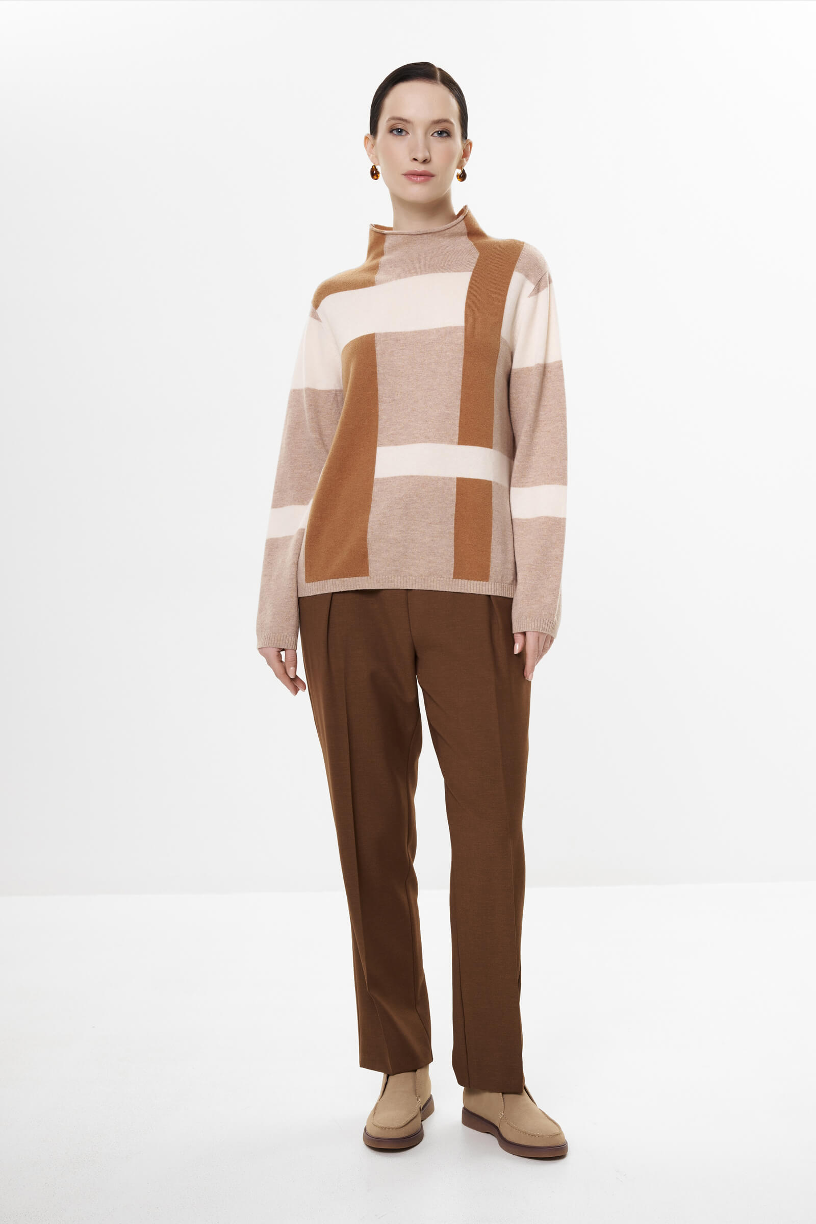 Шерстяной джемпер с воротником-воронкой Бренд Diana Gallesi