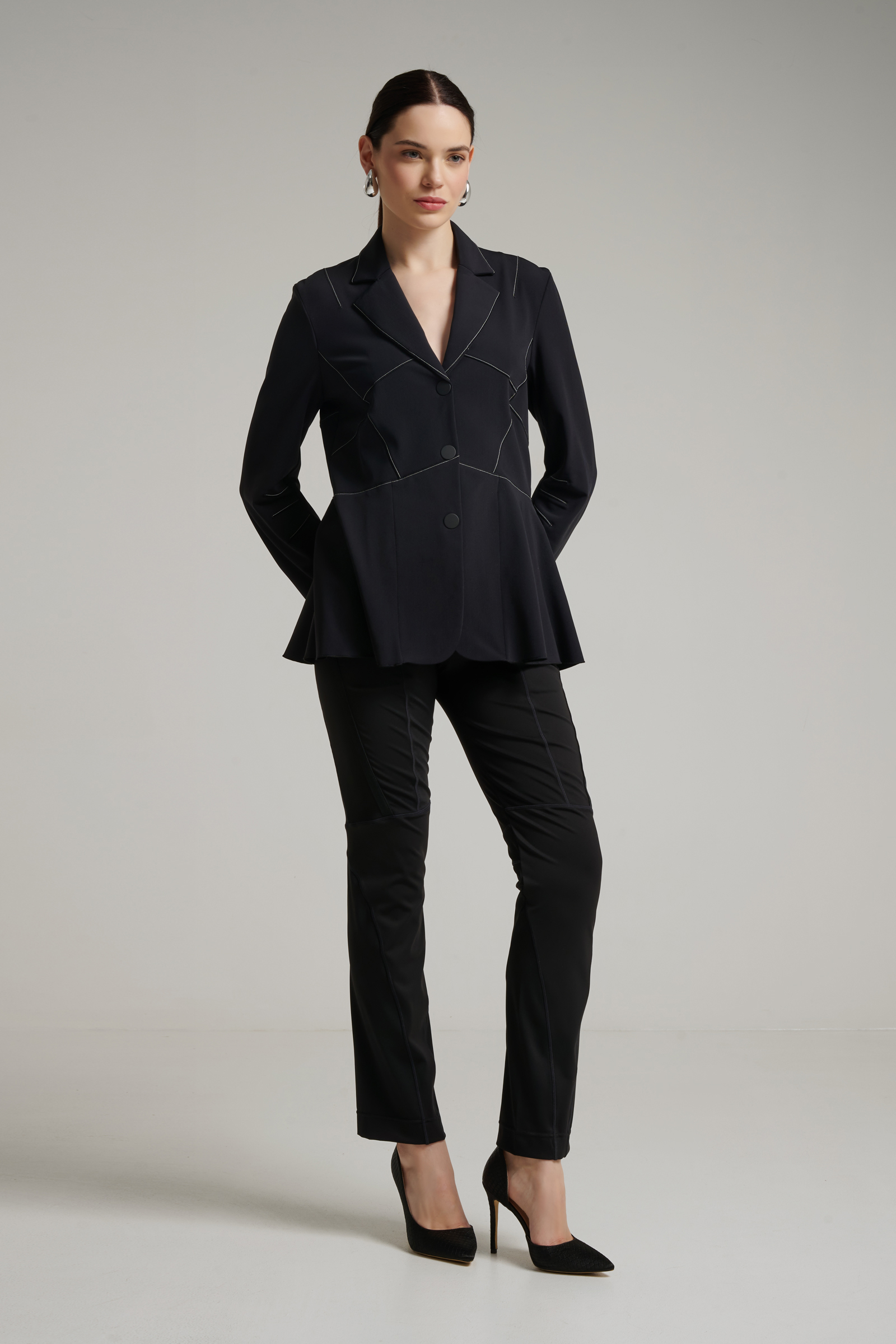 Пиджек с контрастной строчкой Бренд High