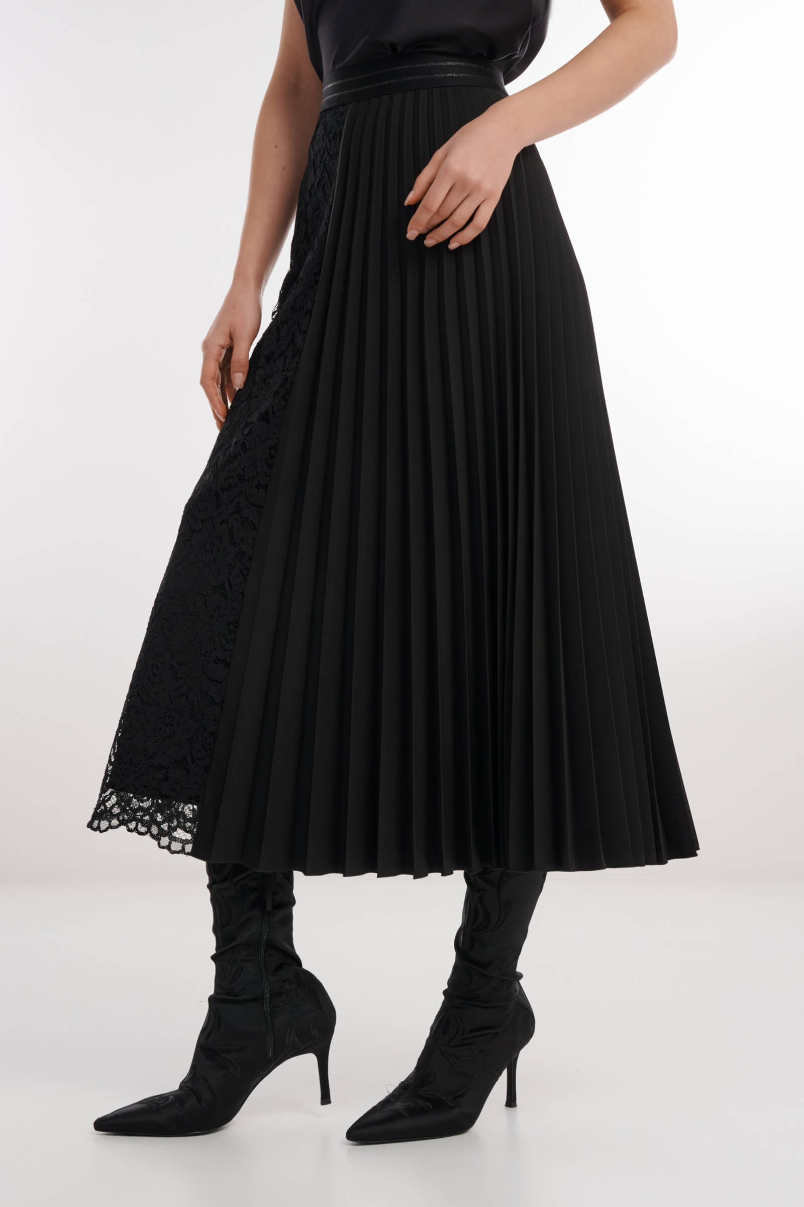 Плиссированная юбка с гипюровой вставкой Бренд Caterina Leman