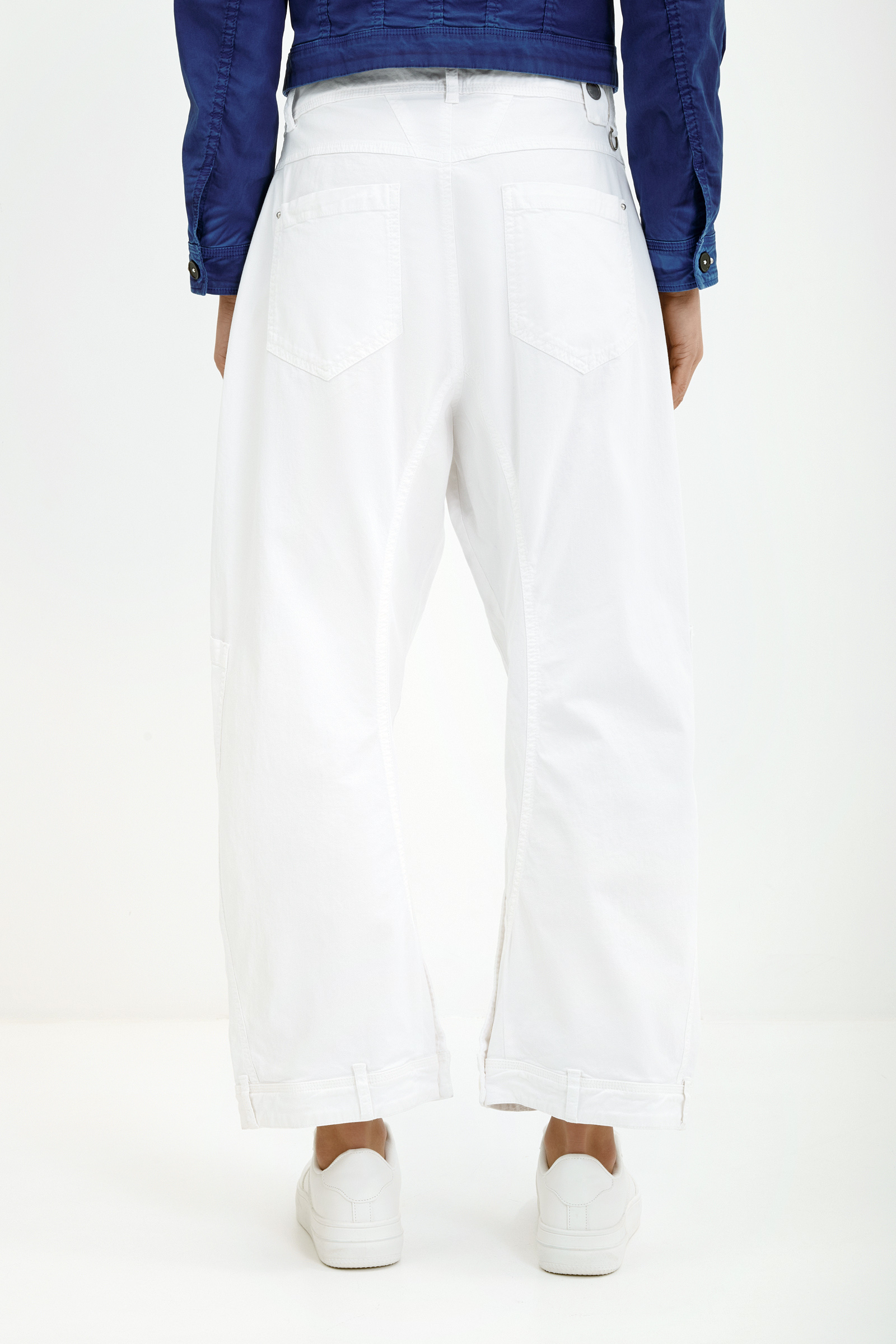 Джинсы багги с декоративным подолом Бренд High