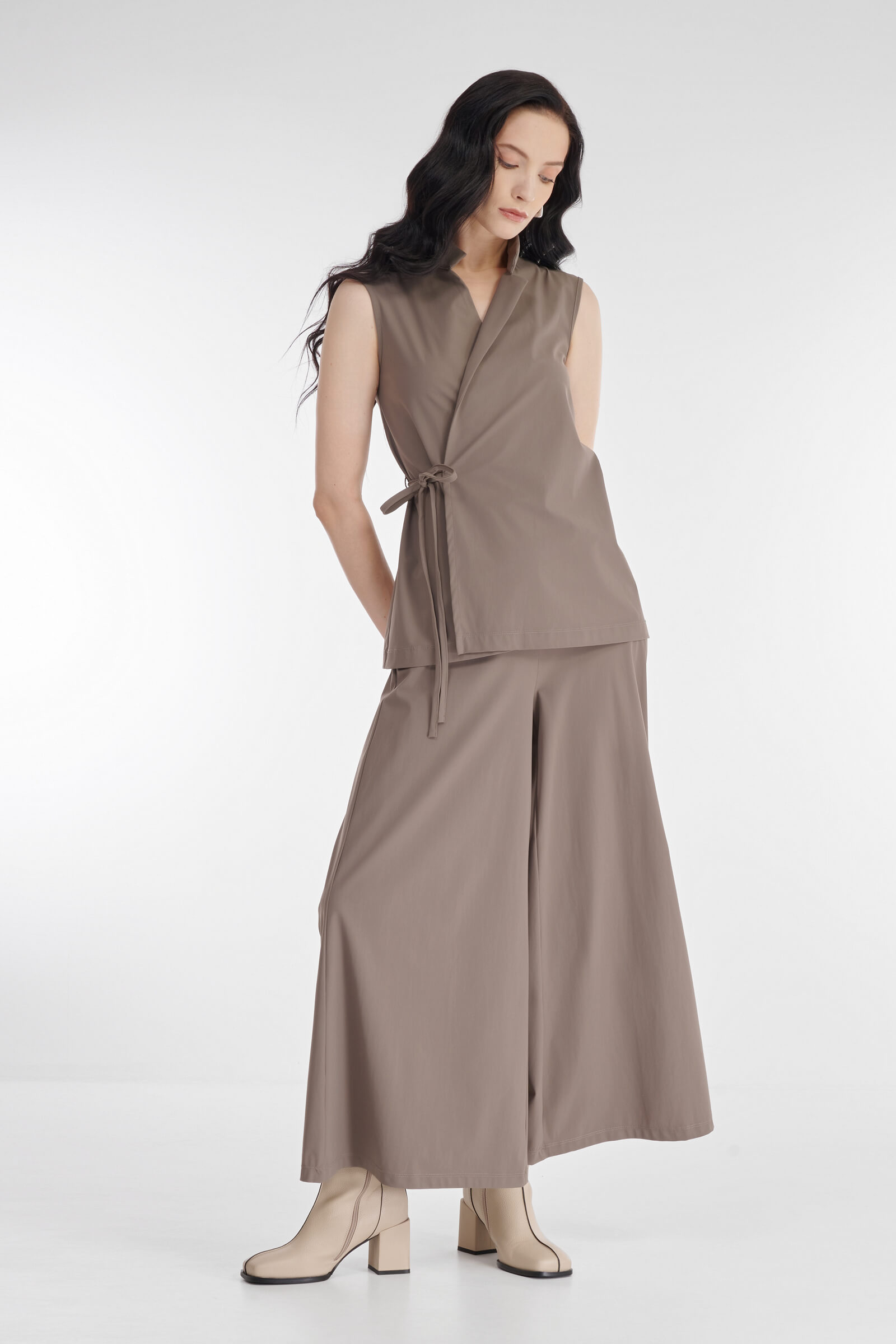 Жилет на запах Бренд Sarah Pacini