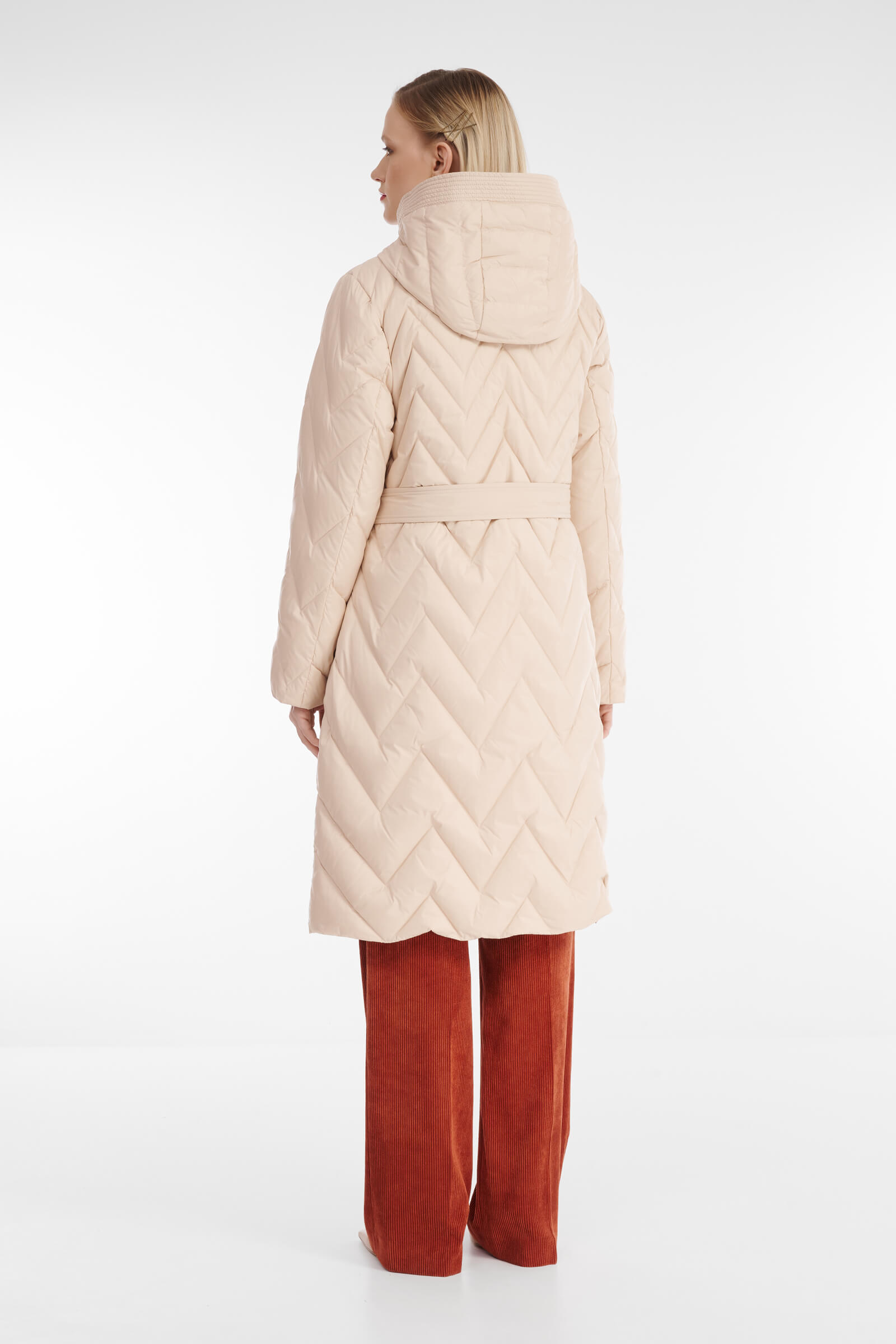 Стеганое пальто с капюшоном Бренд Diana Gallesi