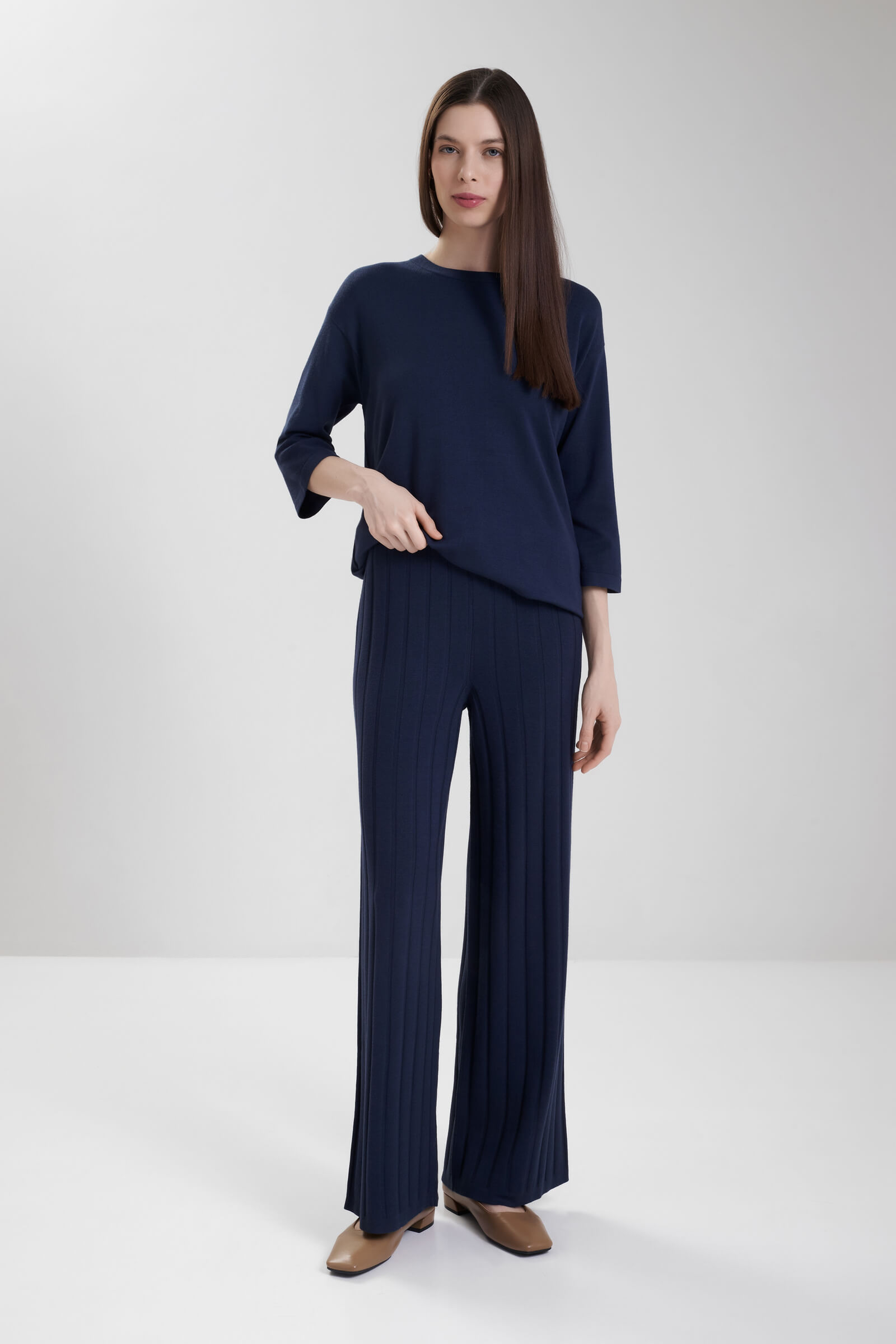 Трикотажные брюки из смесовой вискозы Бренд MM