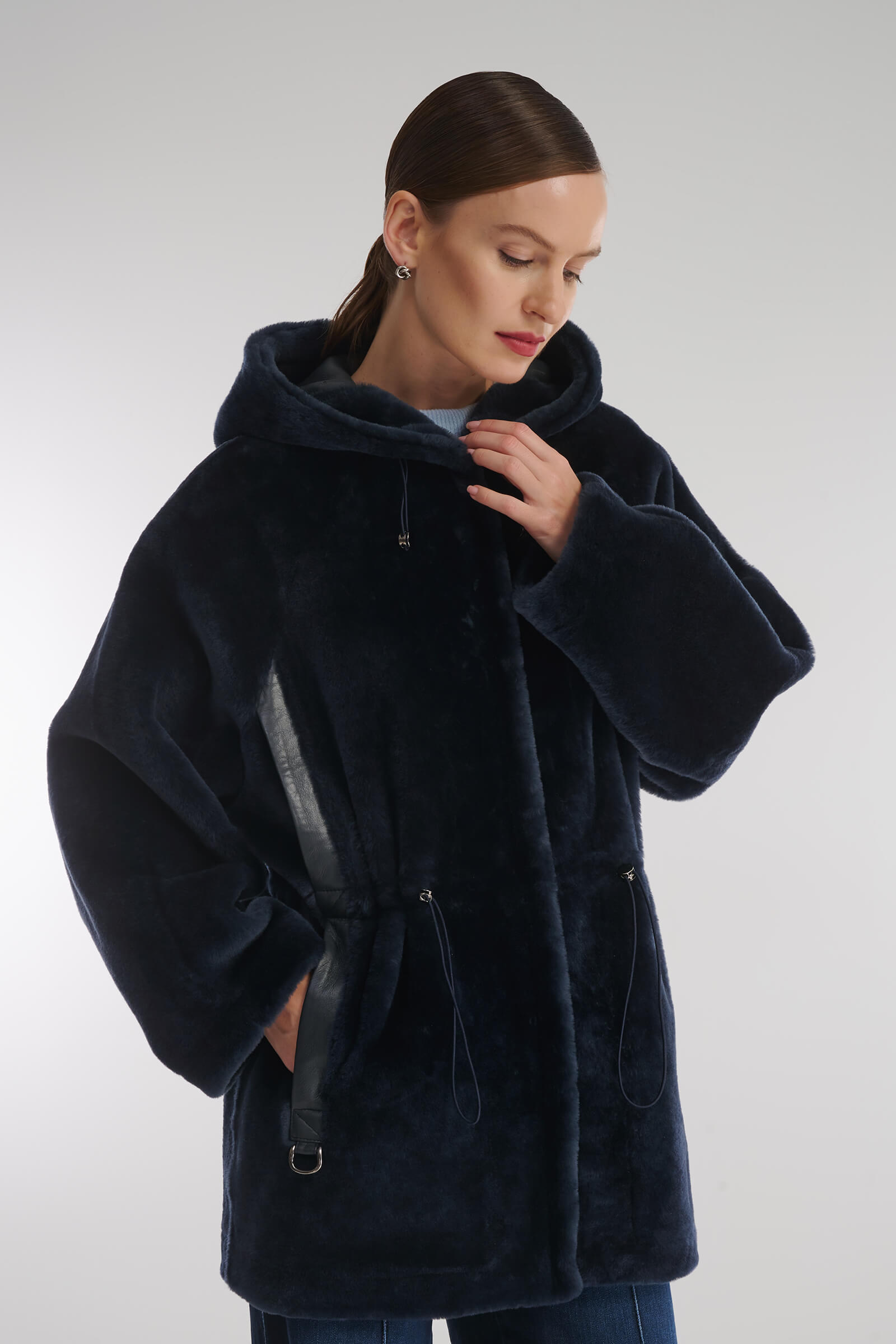 Удлиненная дубленка из натурального меха Бренд Caterina Leman