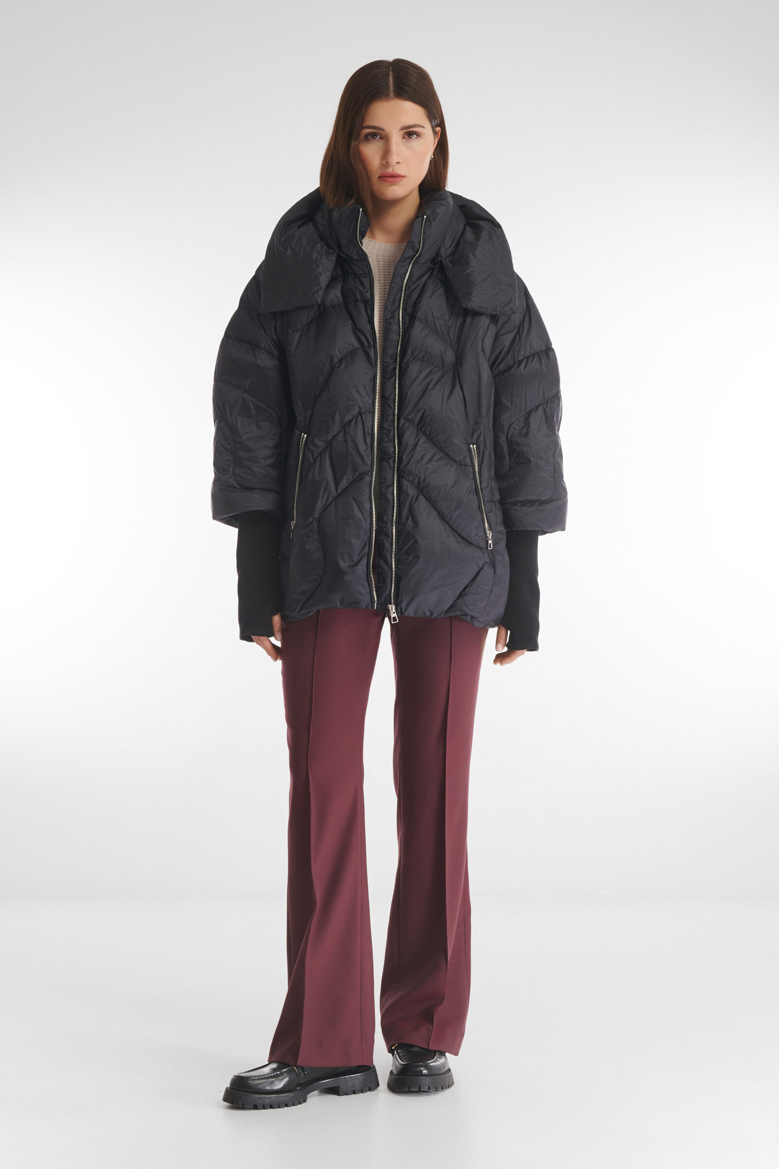 Стеганая пуховая куртка со съемным капюшоном Бренд Caterina Leman