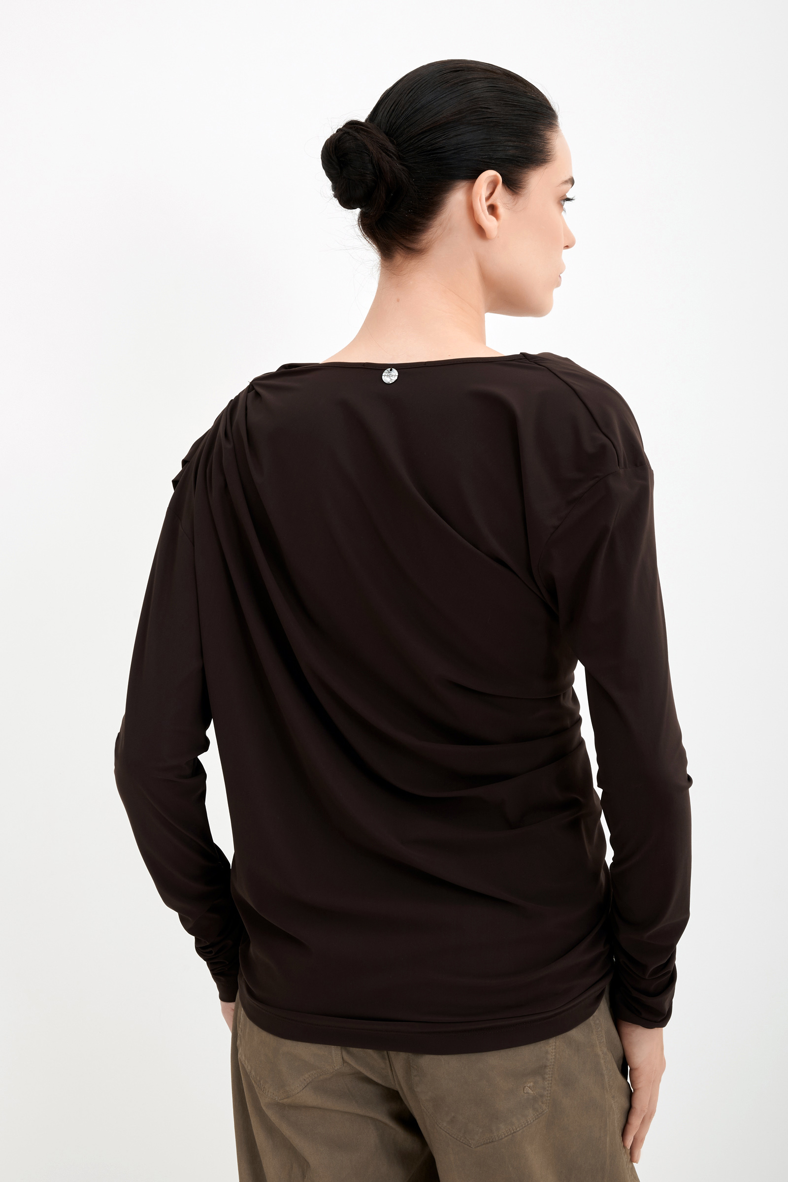 Лонгслив с вырезом лодочка и драпировкой Бренд High