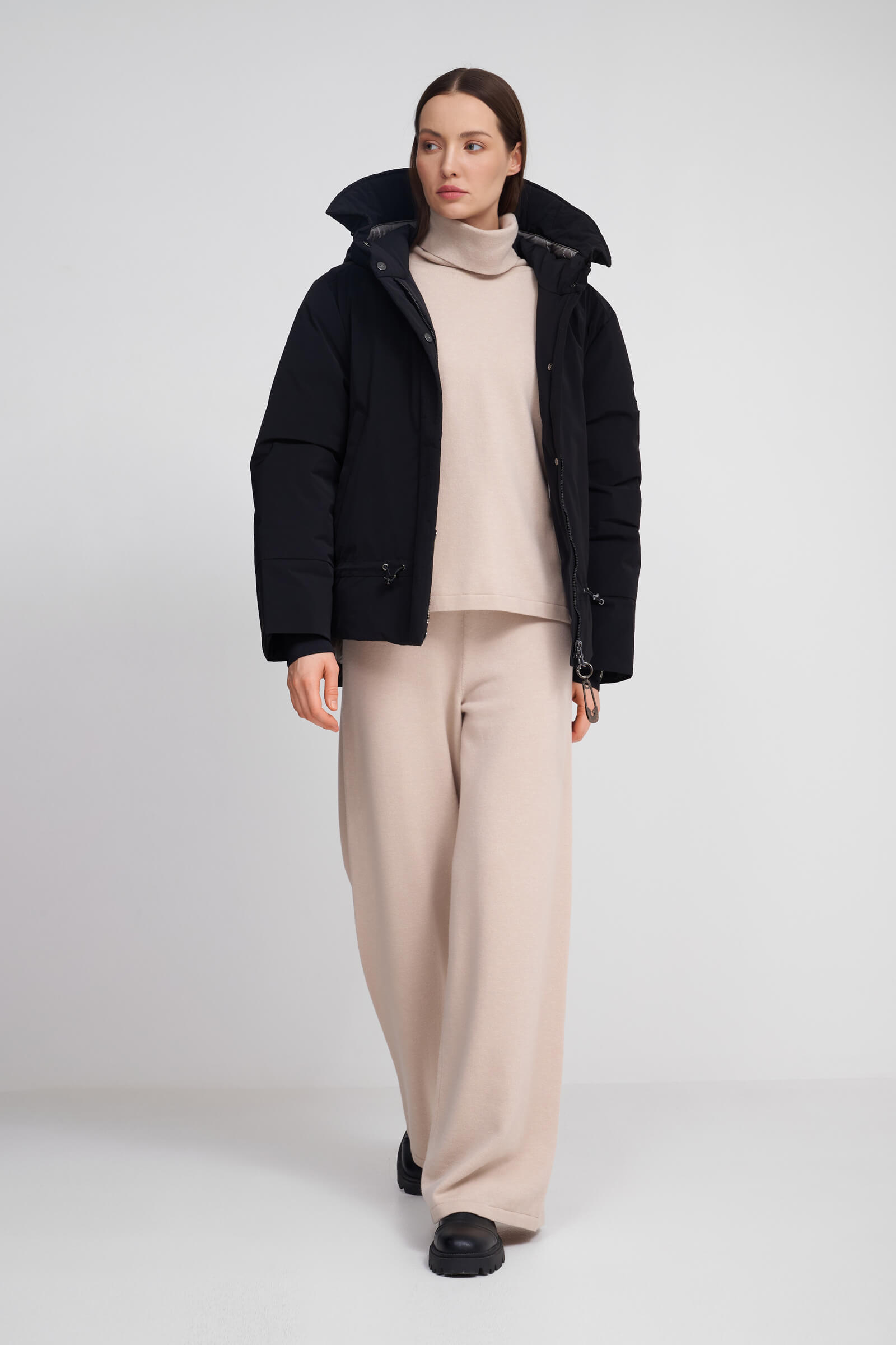 Утепленная куртка с капюшоном Бренд Gianfranco Ferre