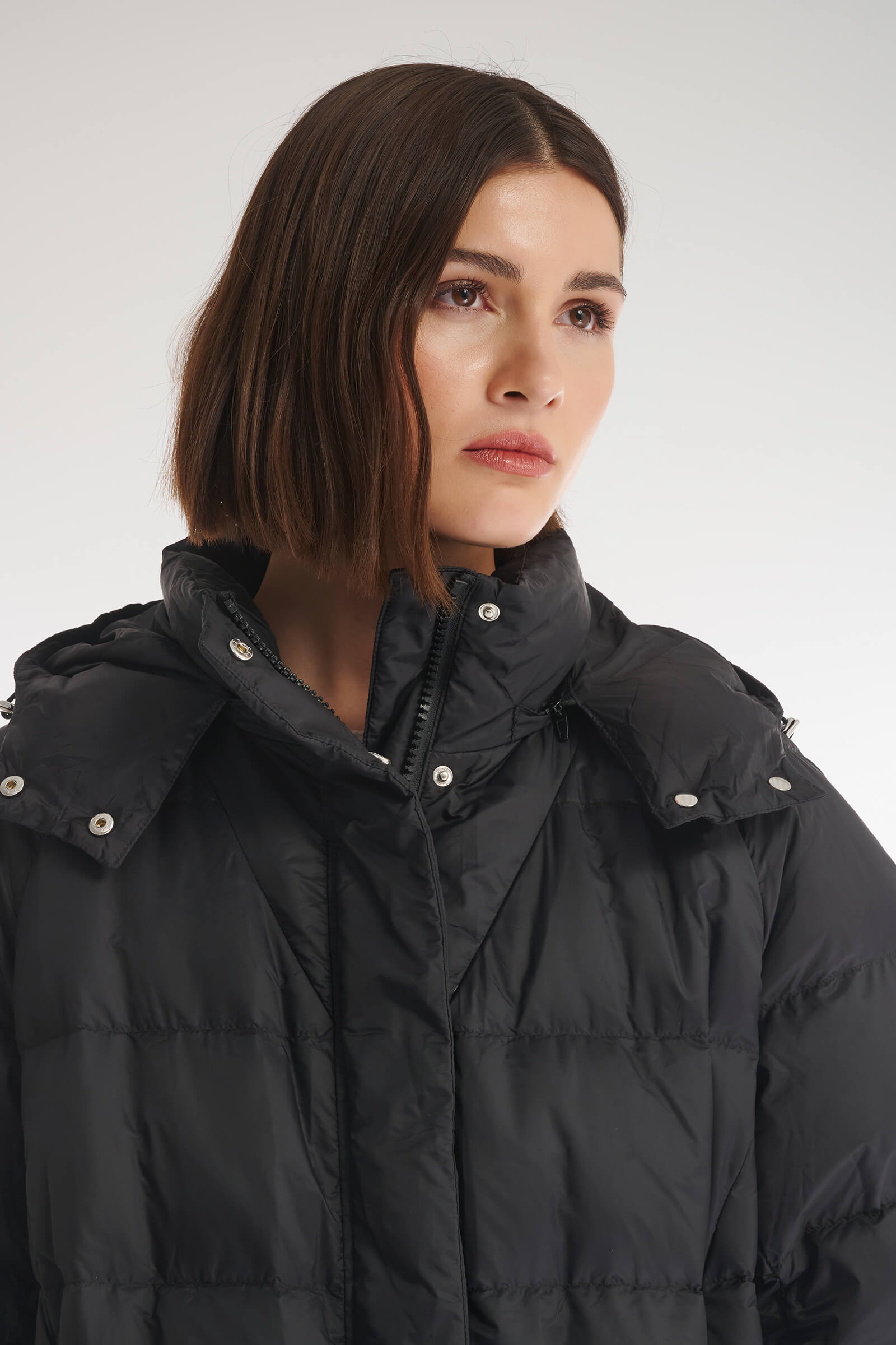 Стеганое пуховое пальто с кулиской на талии Бренд Caterina Leman