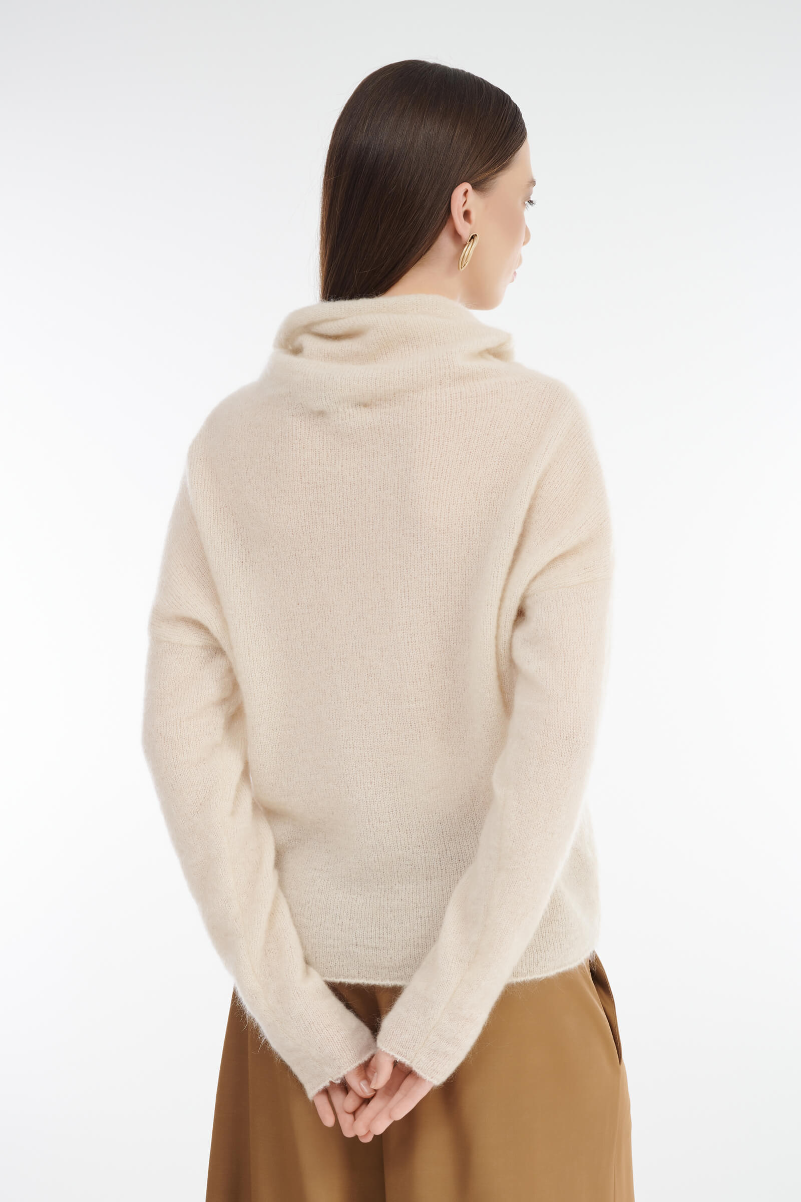 Шерстяной свитер Бренд Sarah Pacini