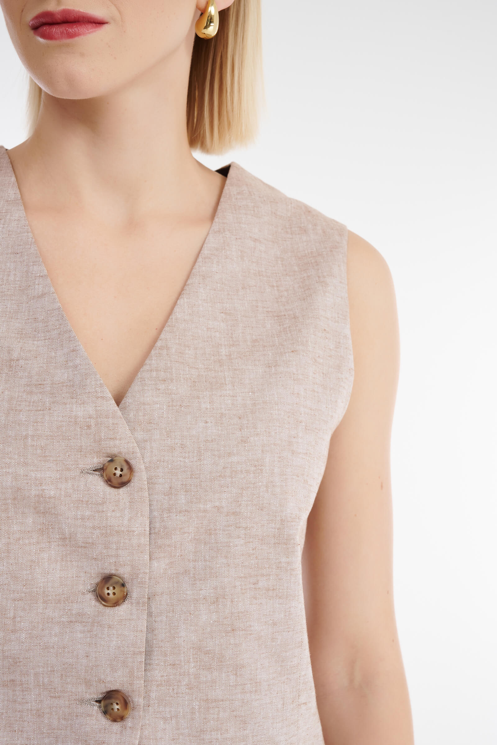 Жилет на пуговицах изо льна и хлопка Бренд Diana Gallesi