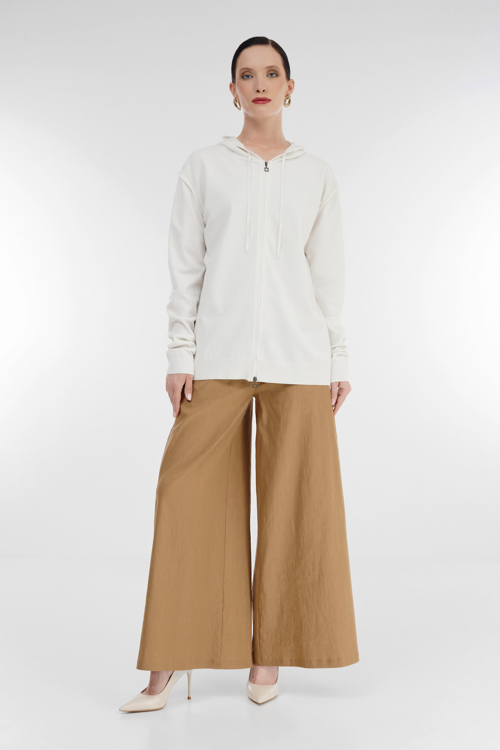 Толстовка с капюшоном Бренд Sarah Pacini