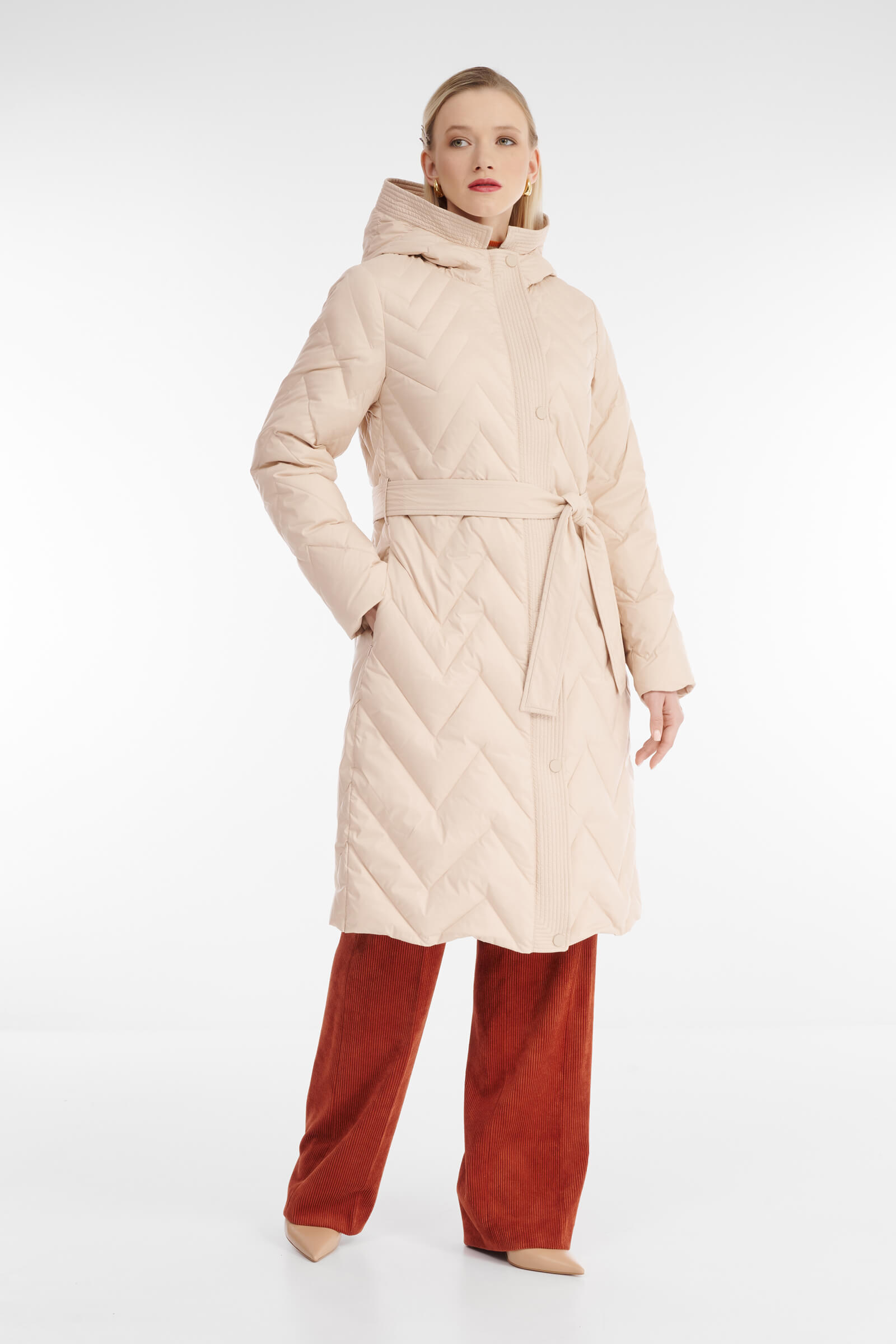 Стеганое пальто с капюшоном Бренд Diana Gallesi