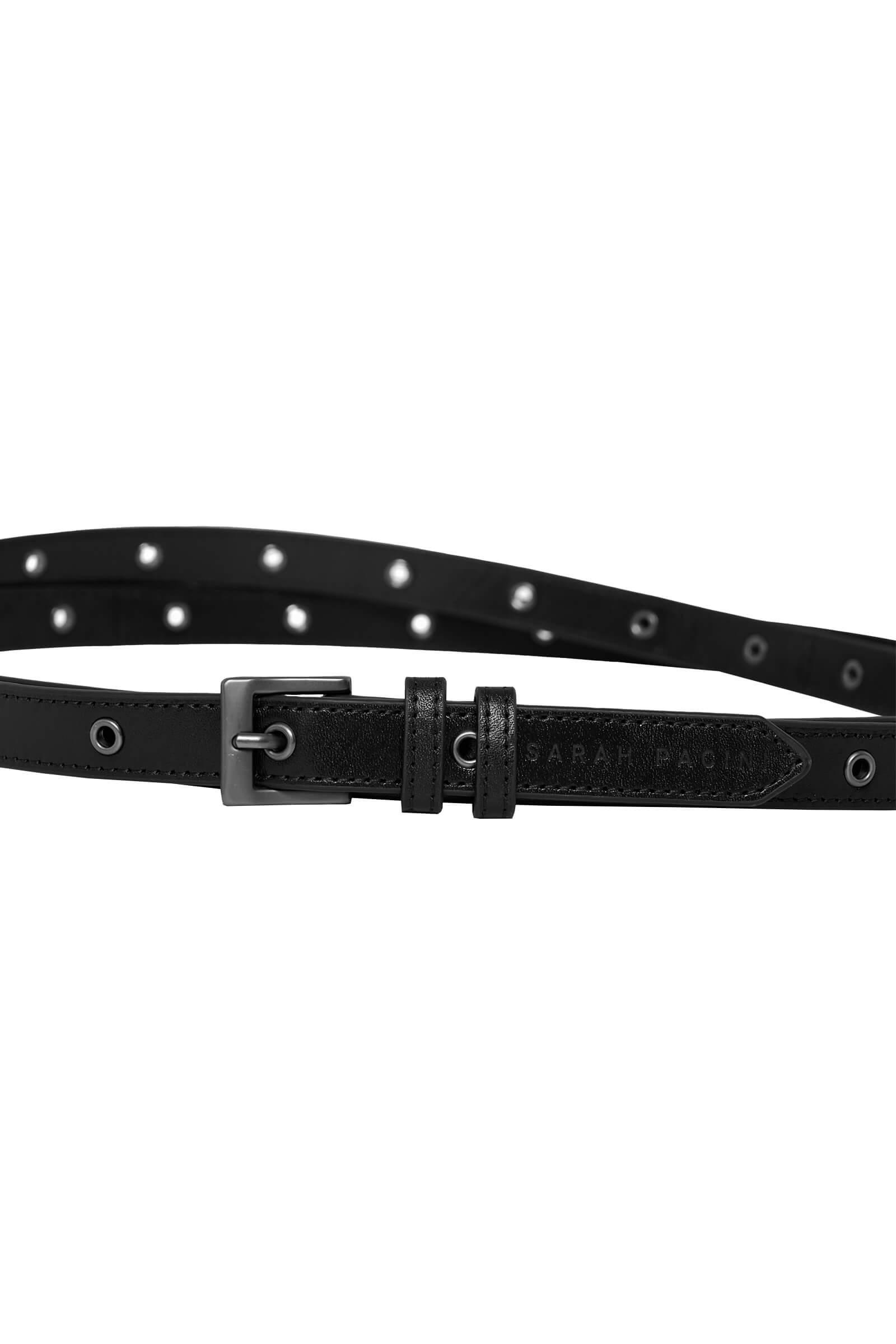 Тонкий кожаный ремень с люверсами Бренд Sarah Pacini