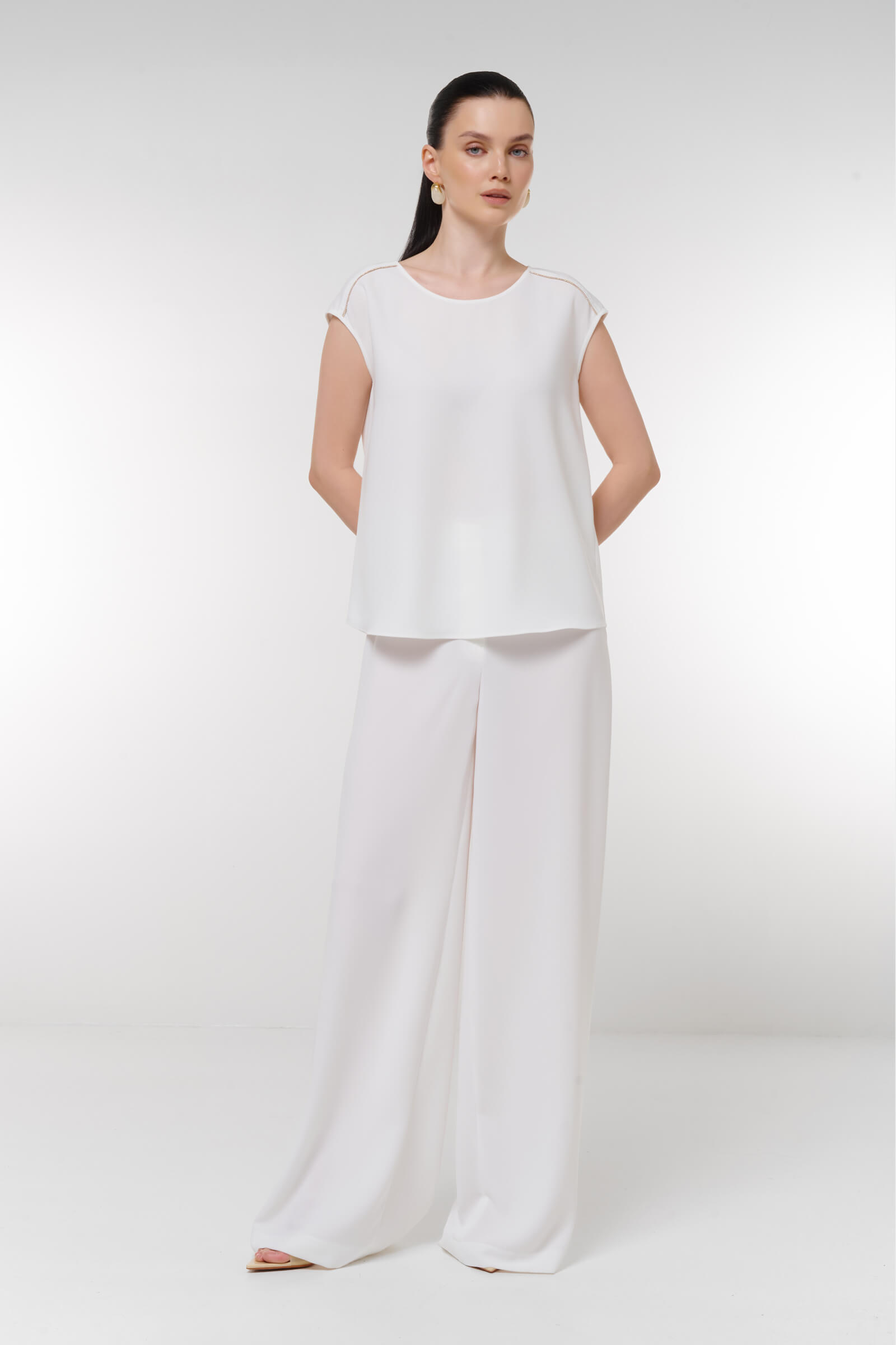 Топ с контрастной окантовкой Бренд Caterina Leman