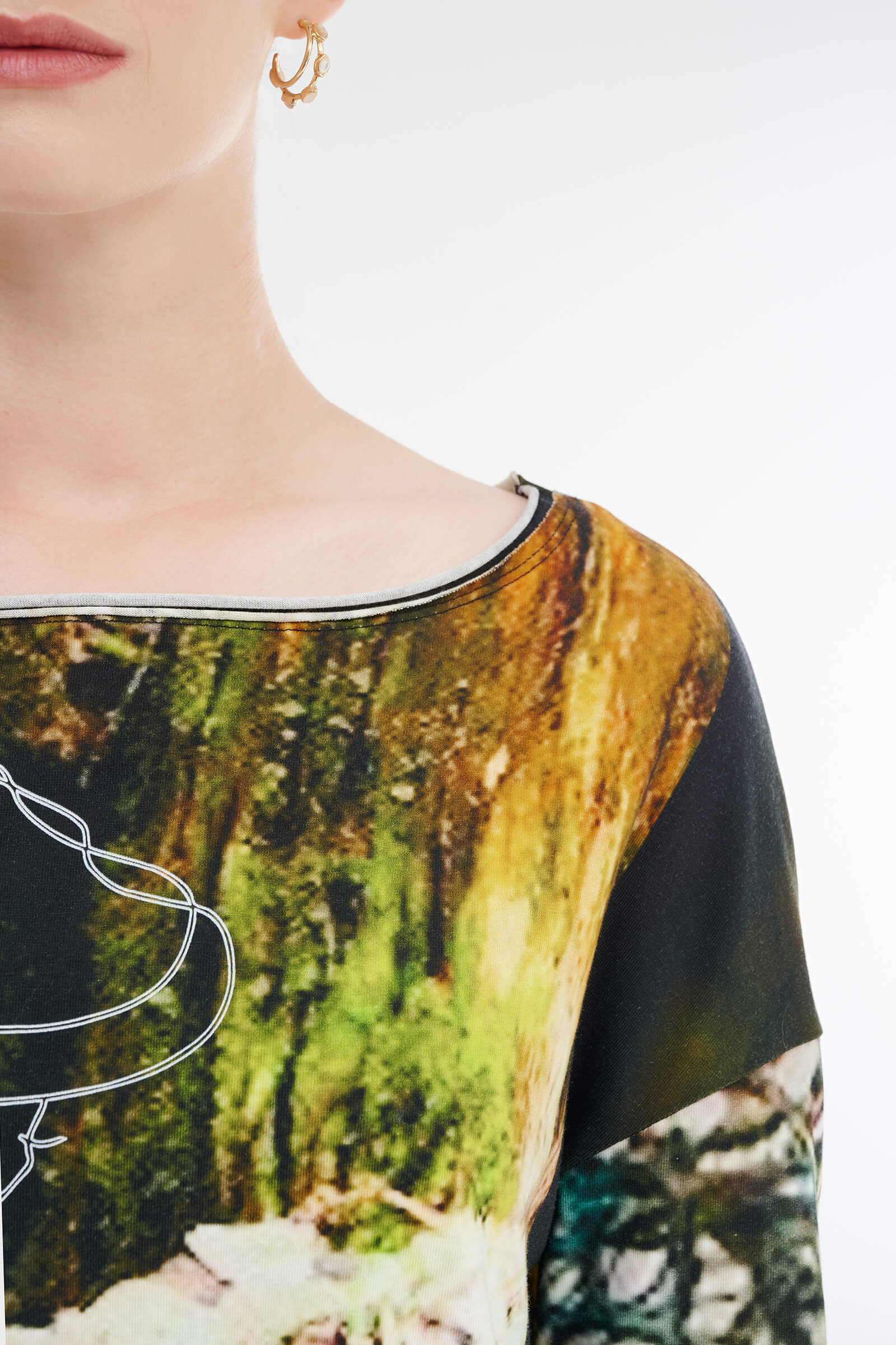 Лонгслив с вырезом-лодочкой Бренд Sarah Pacini