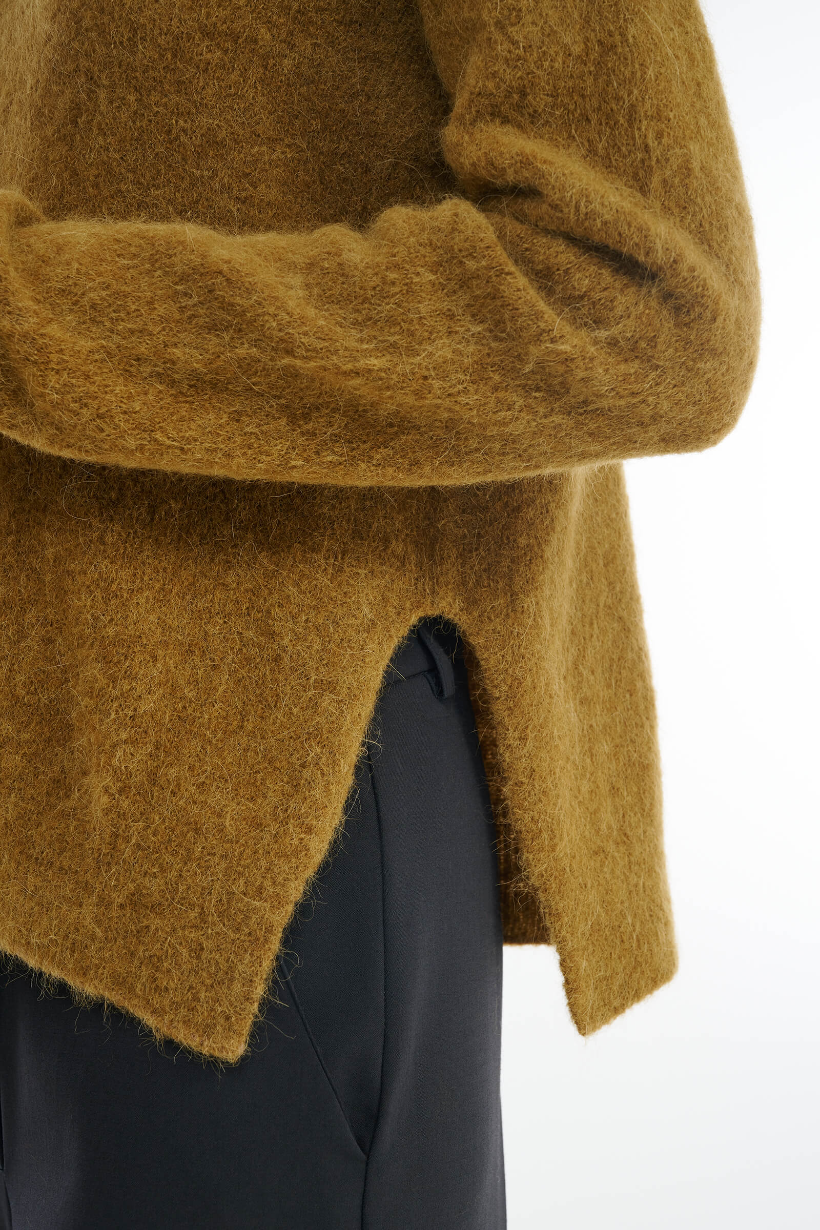 Свитер с воротником с отворотом Бренд Sarah Pacini