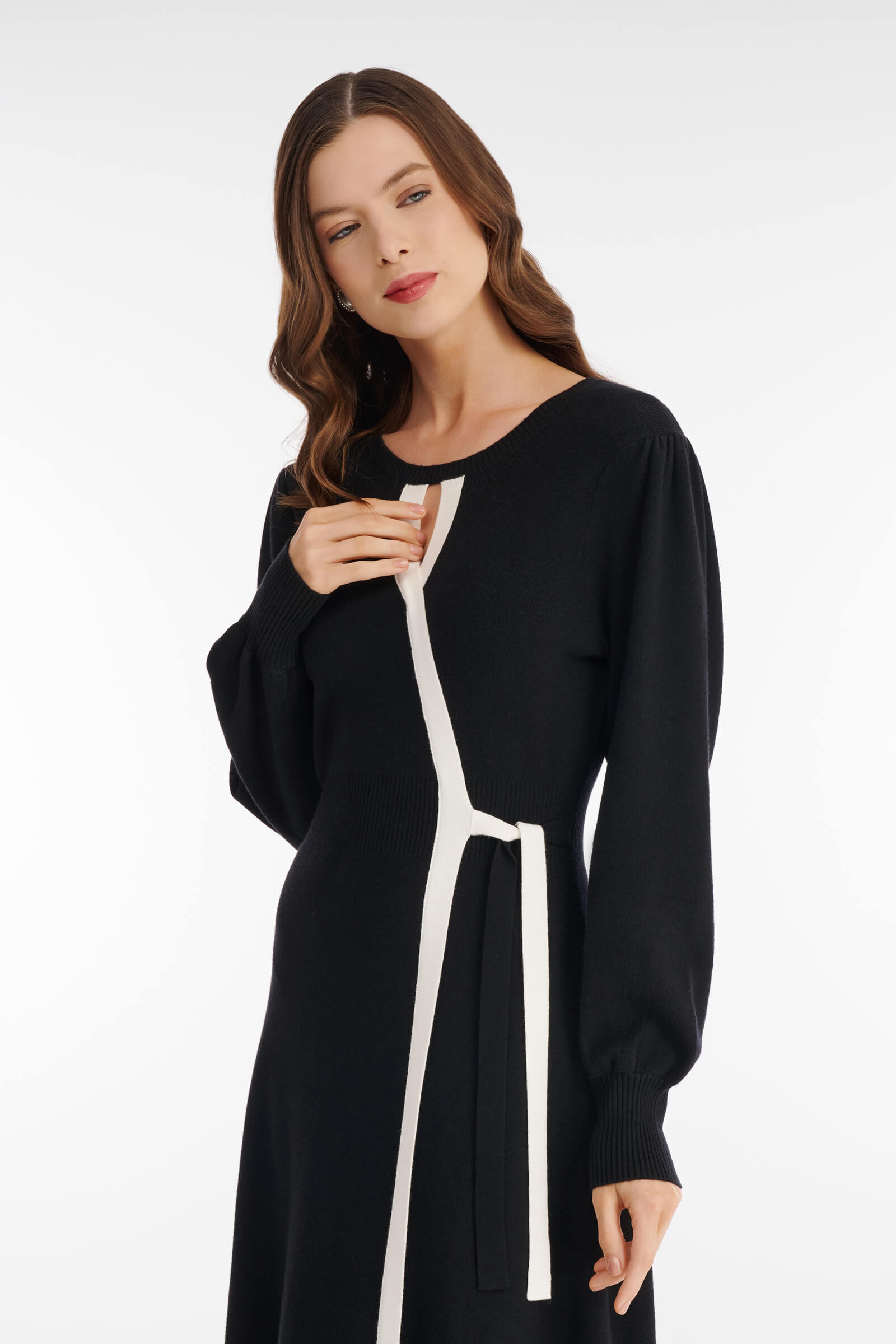 Трикотажное платье на запах Бренд Diana Gallesi