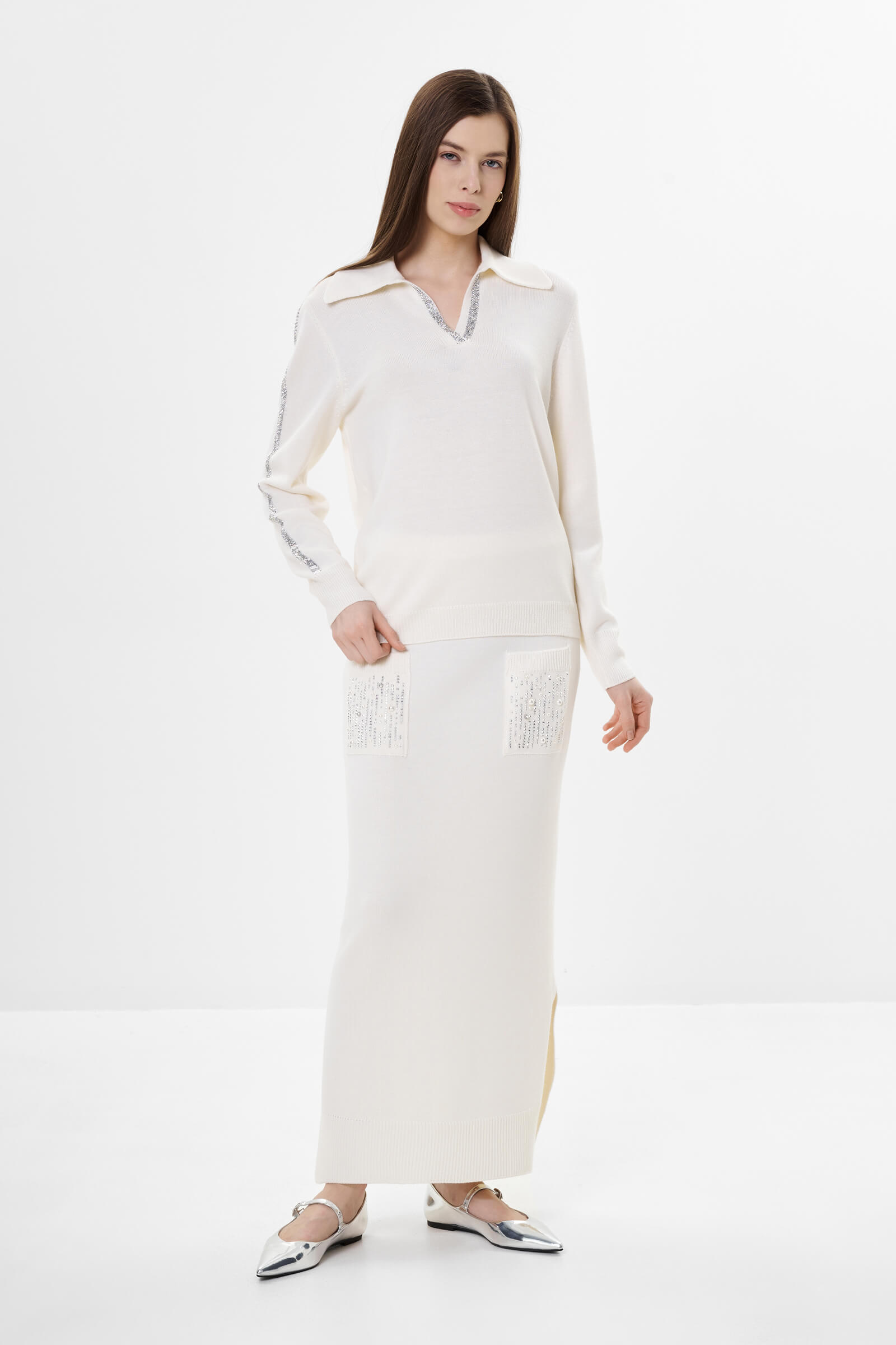 Шерстяной пуловер со стразами Бренд Daniela Drei