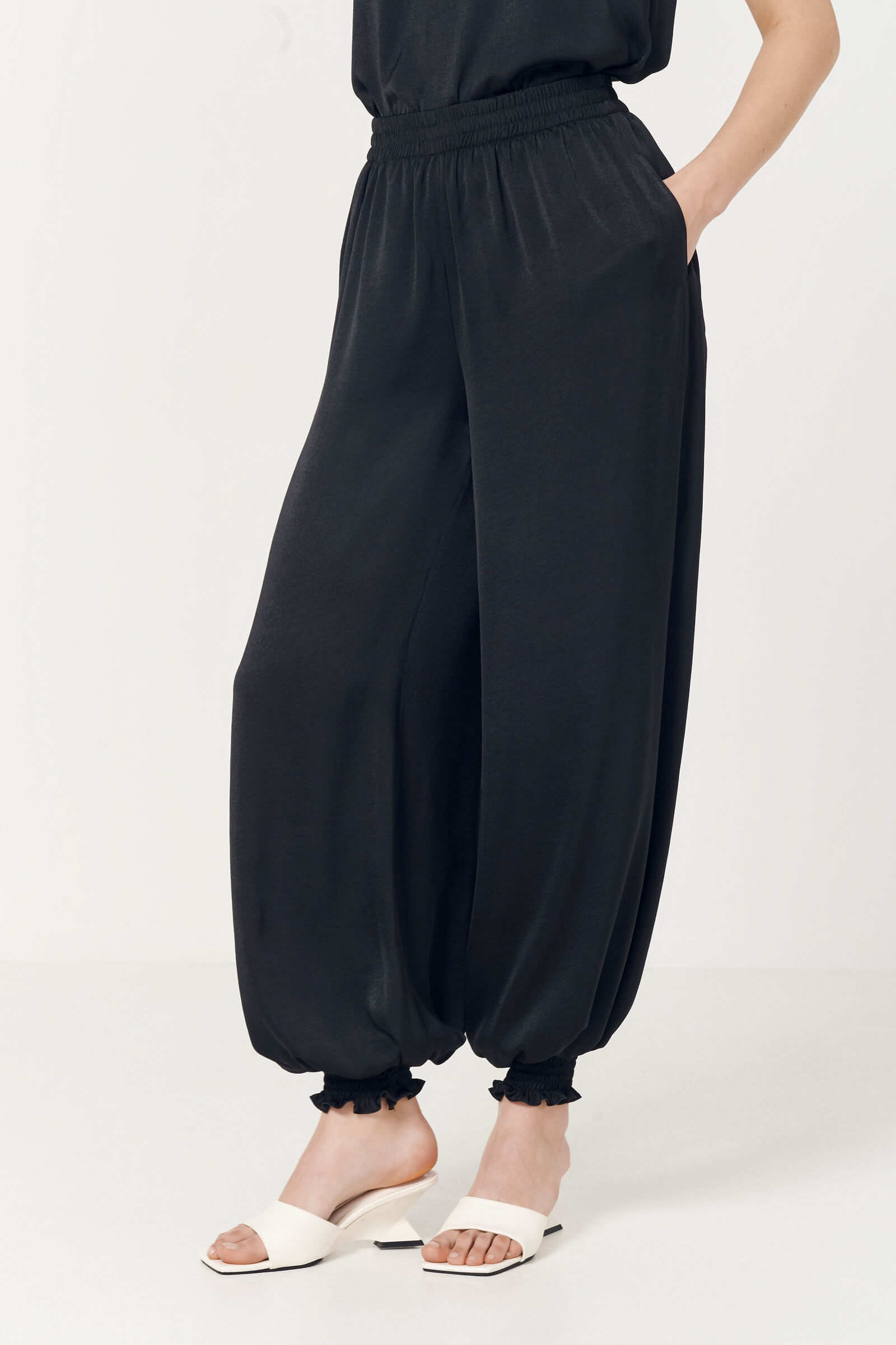 Брюки-алладины из из поливискозы Бренд Caterina Leman