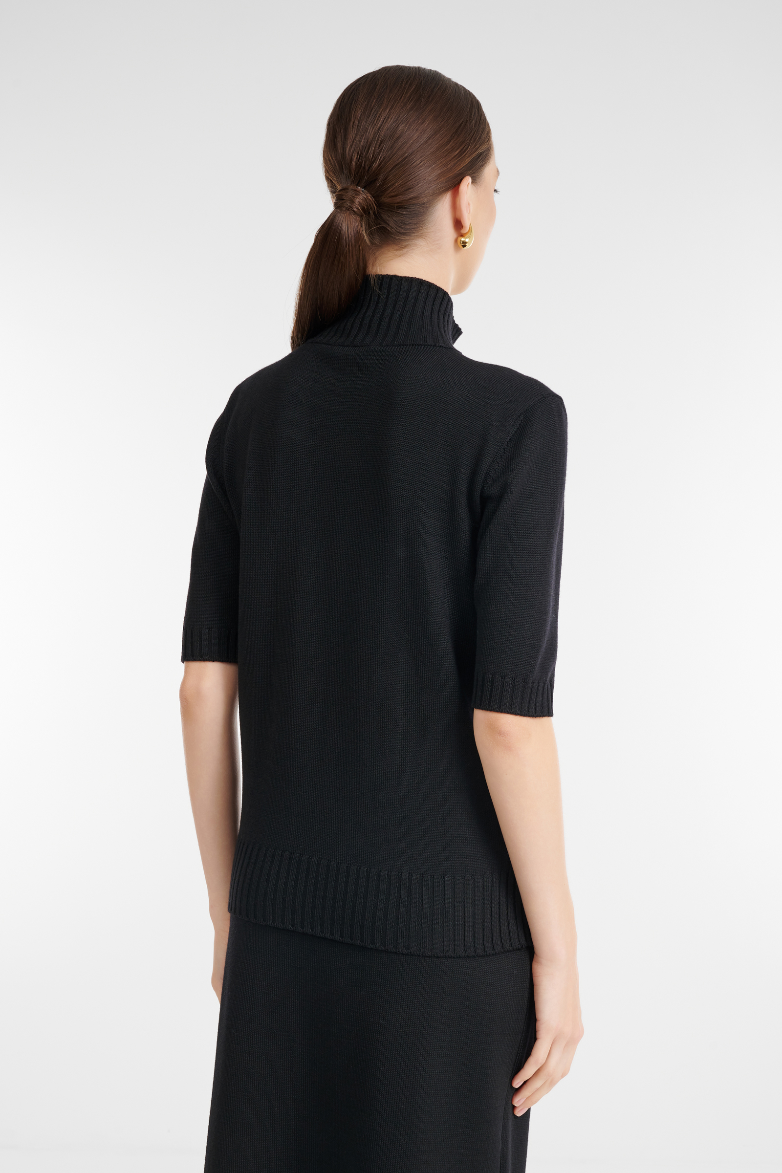 Джемпер с воротником-воронкой Бренд Daniela Drei