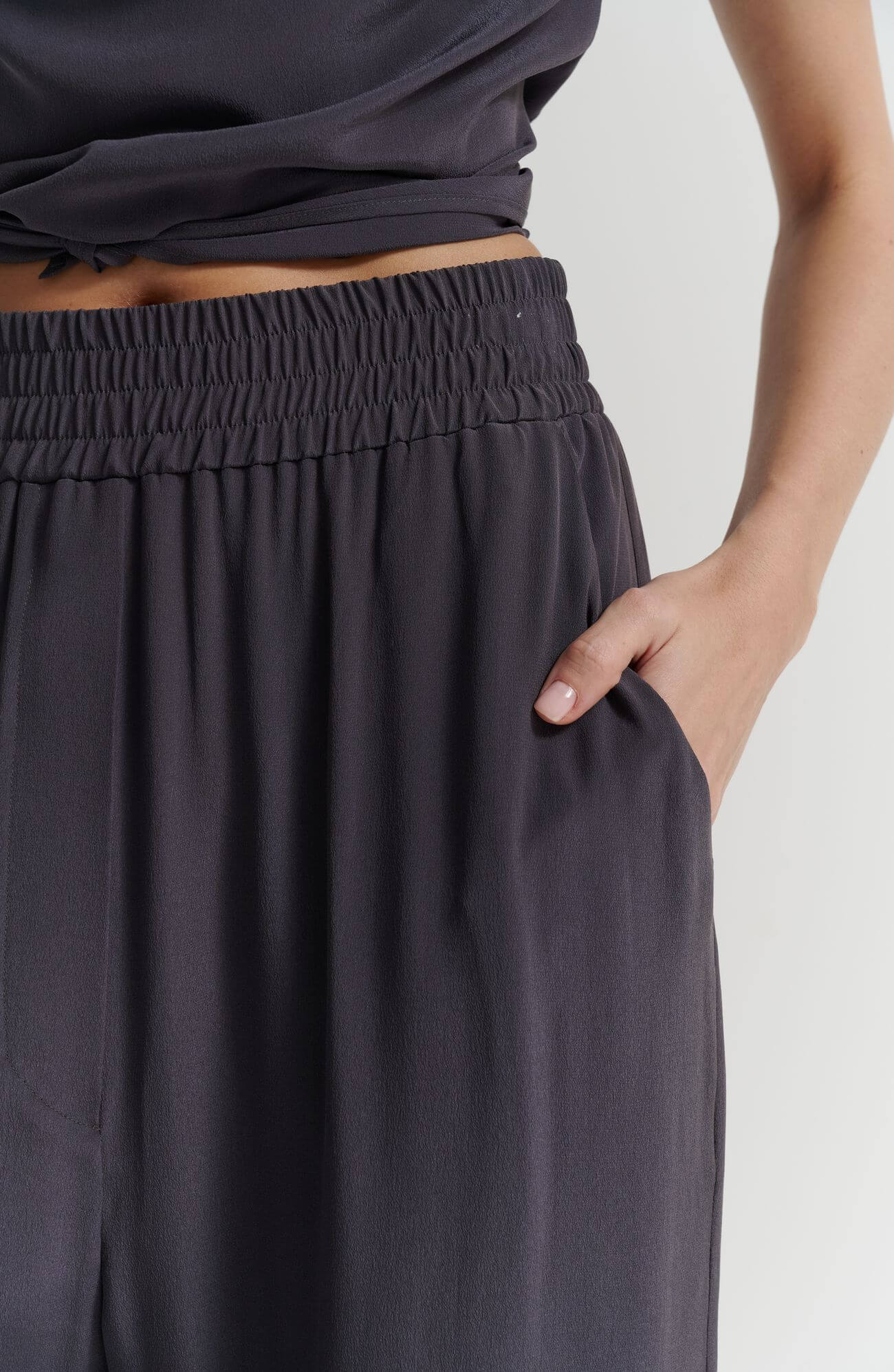 Шелковые брюки-джоггеры Бренд GentryPortofino