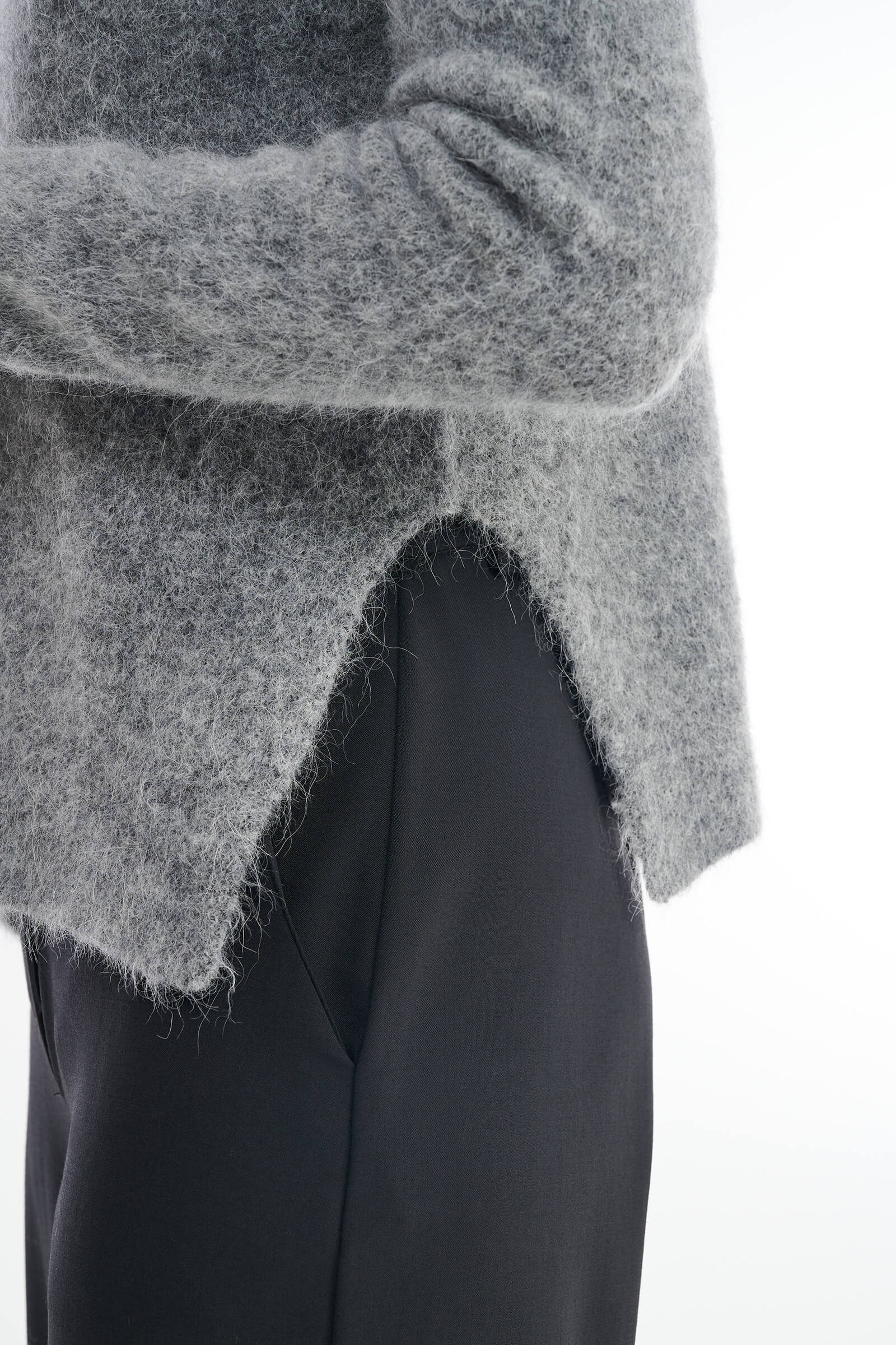 Свитер с воротником с отворотом Бренд Sarah Pacini