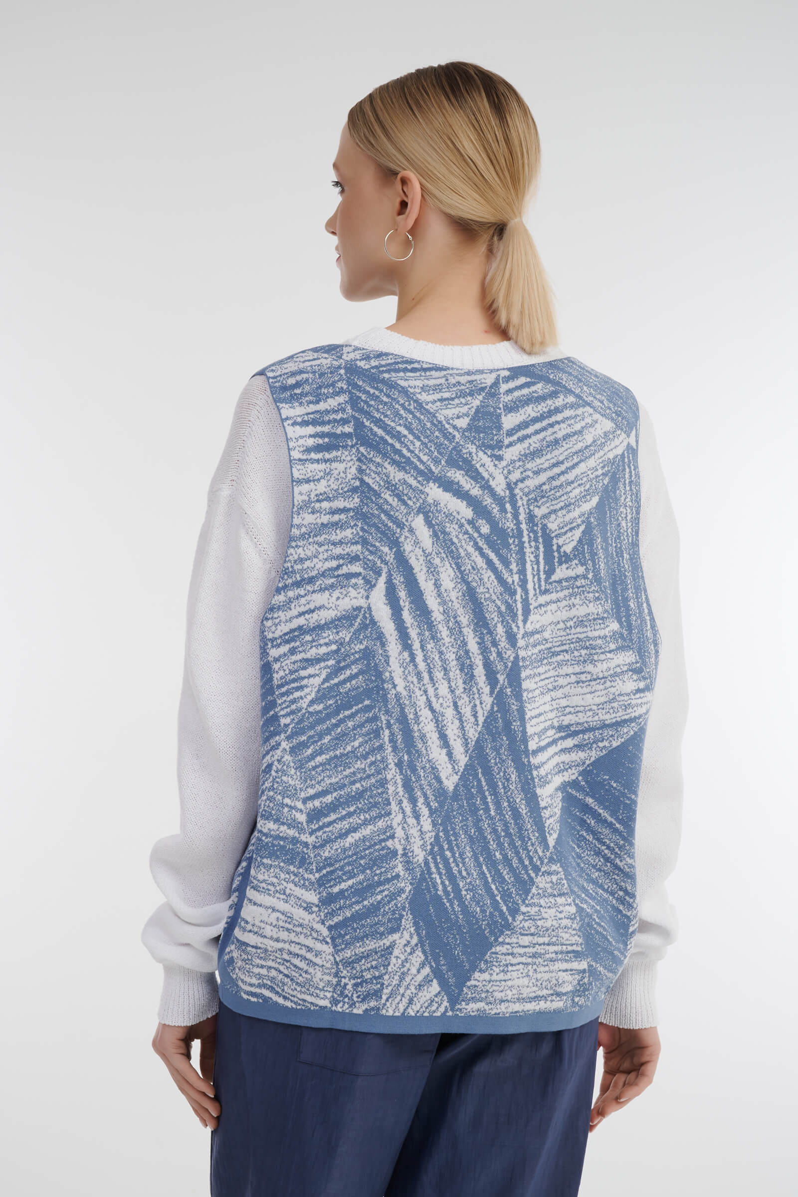 Трикотажный жилет с узором Бренд Sarah Pacini