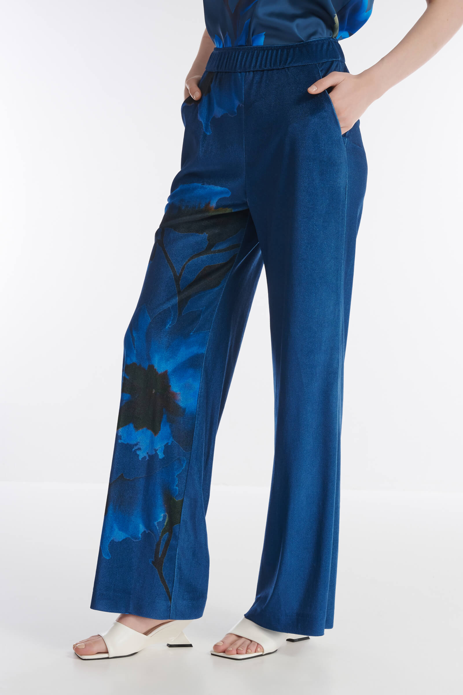 Бархатные брюки с цветочным принтом Бренд Caterina Leman