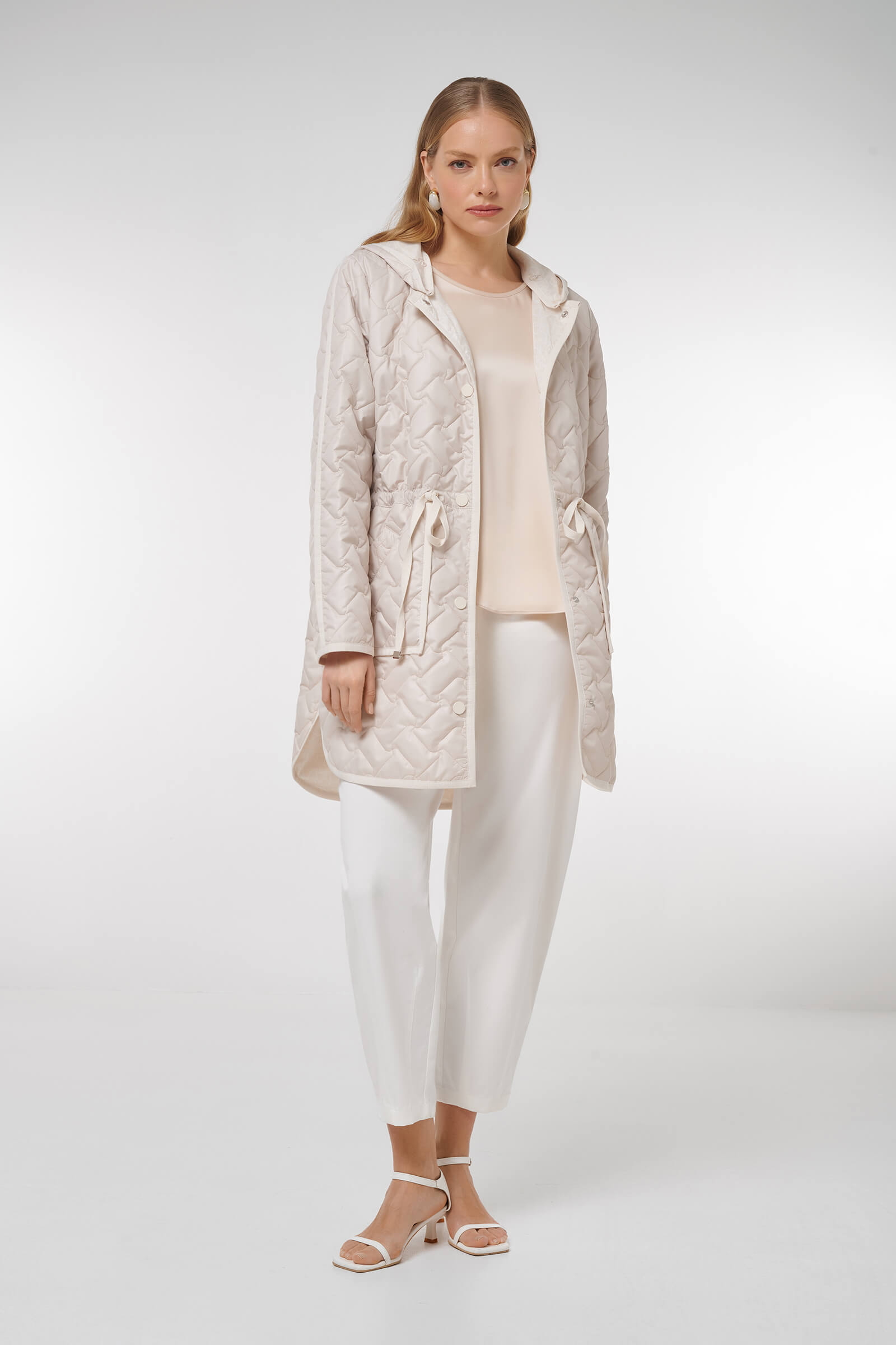 Куртка на кулиске с капюшоном Бренд Caterina Leman