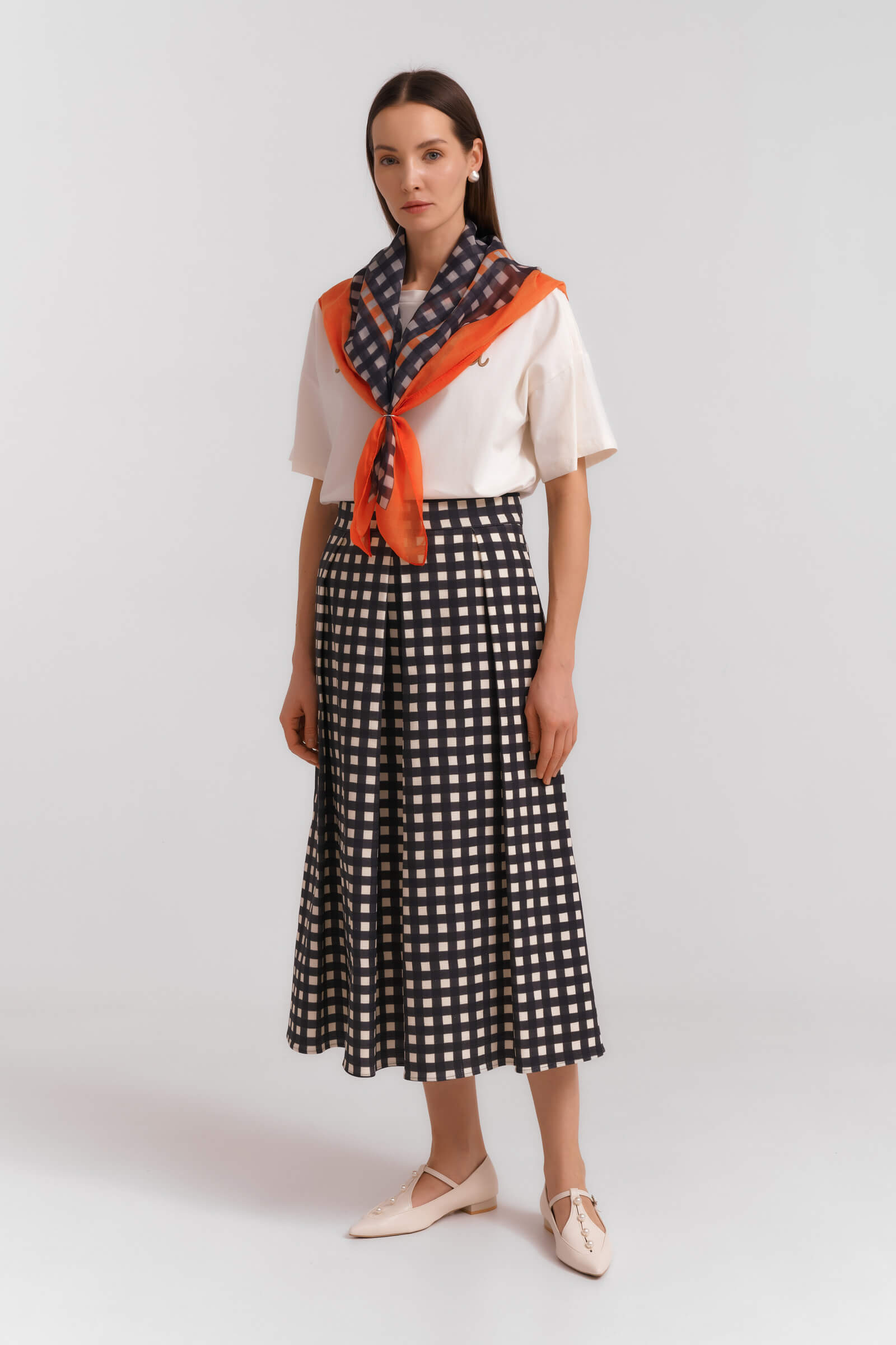 Палантин с цветочным принтом Бренд Diana Gallesi