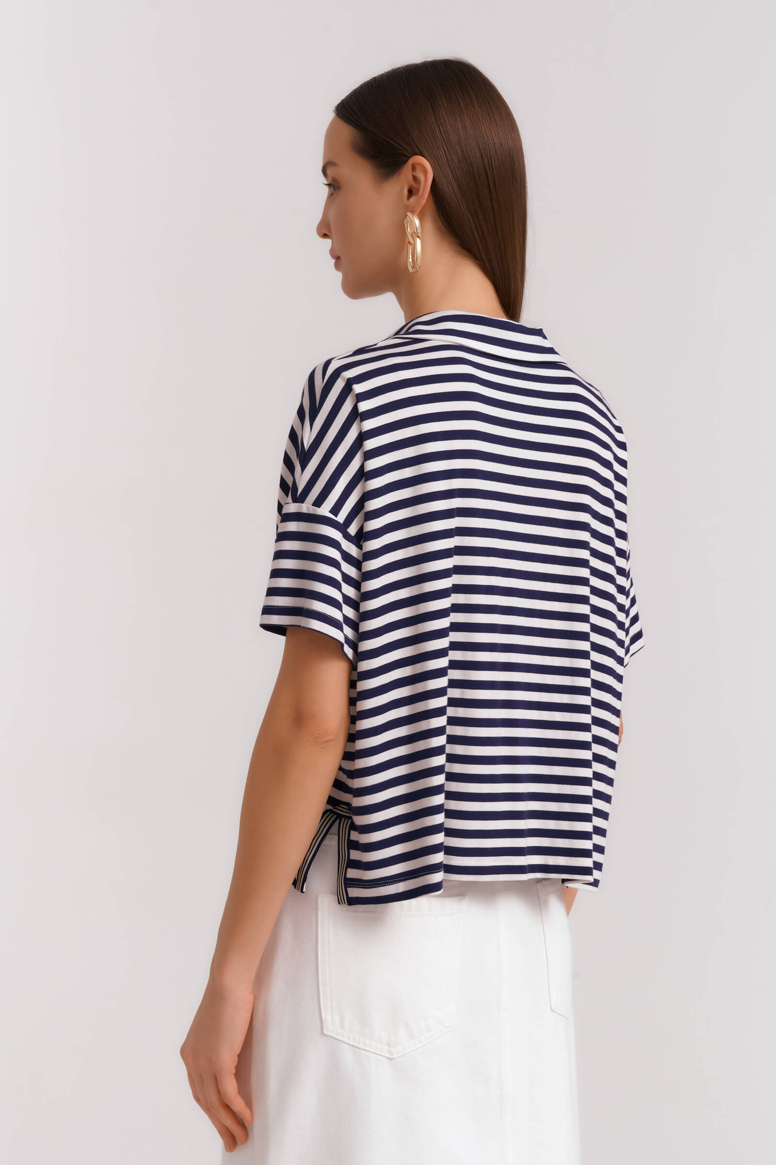 Футболка с отложным воротником Бренд Diana Gallesi