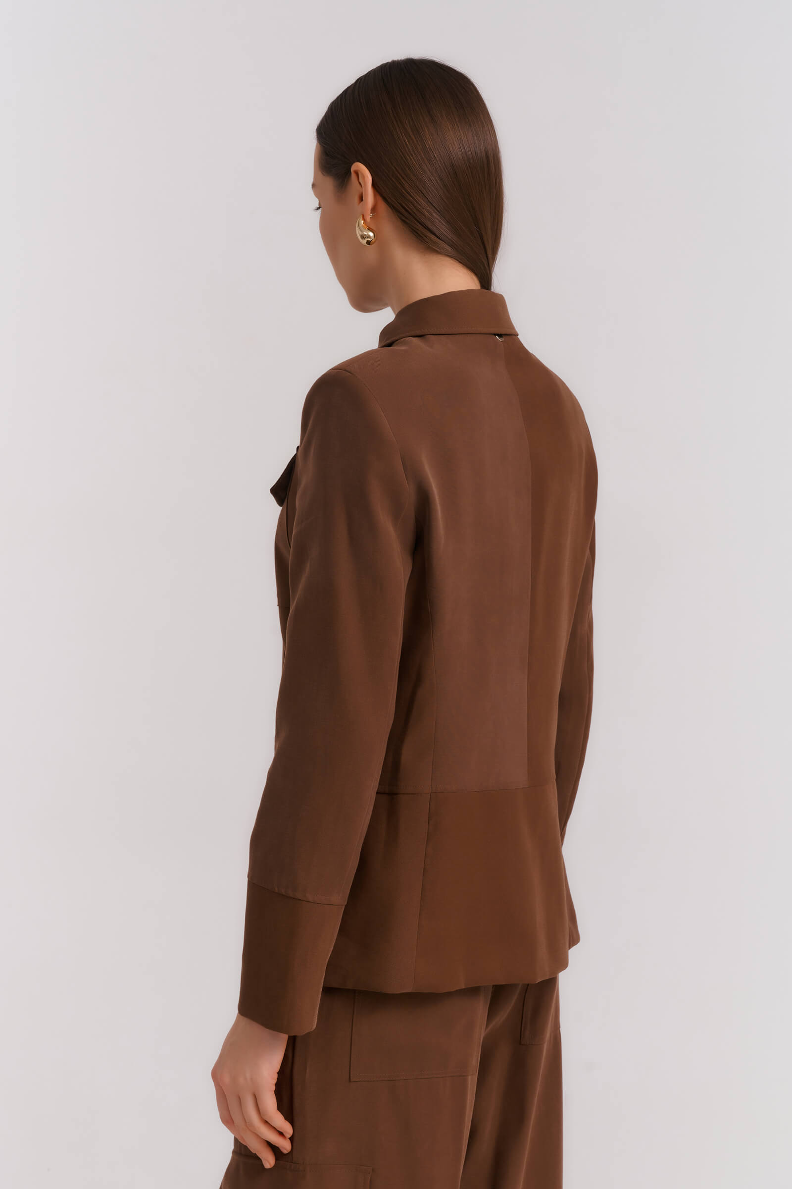 Приталенный жакет с карманами Бренд Diana Gallesi