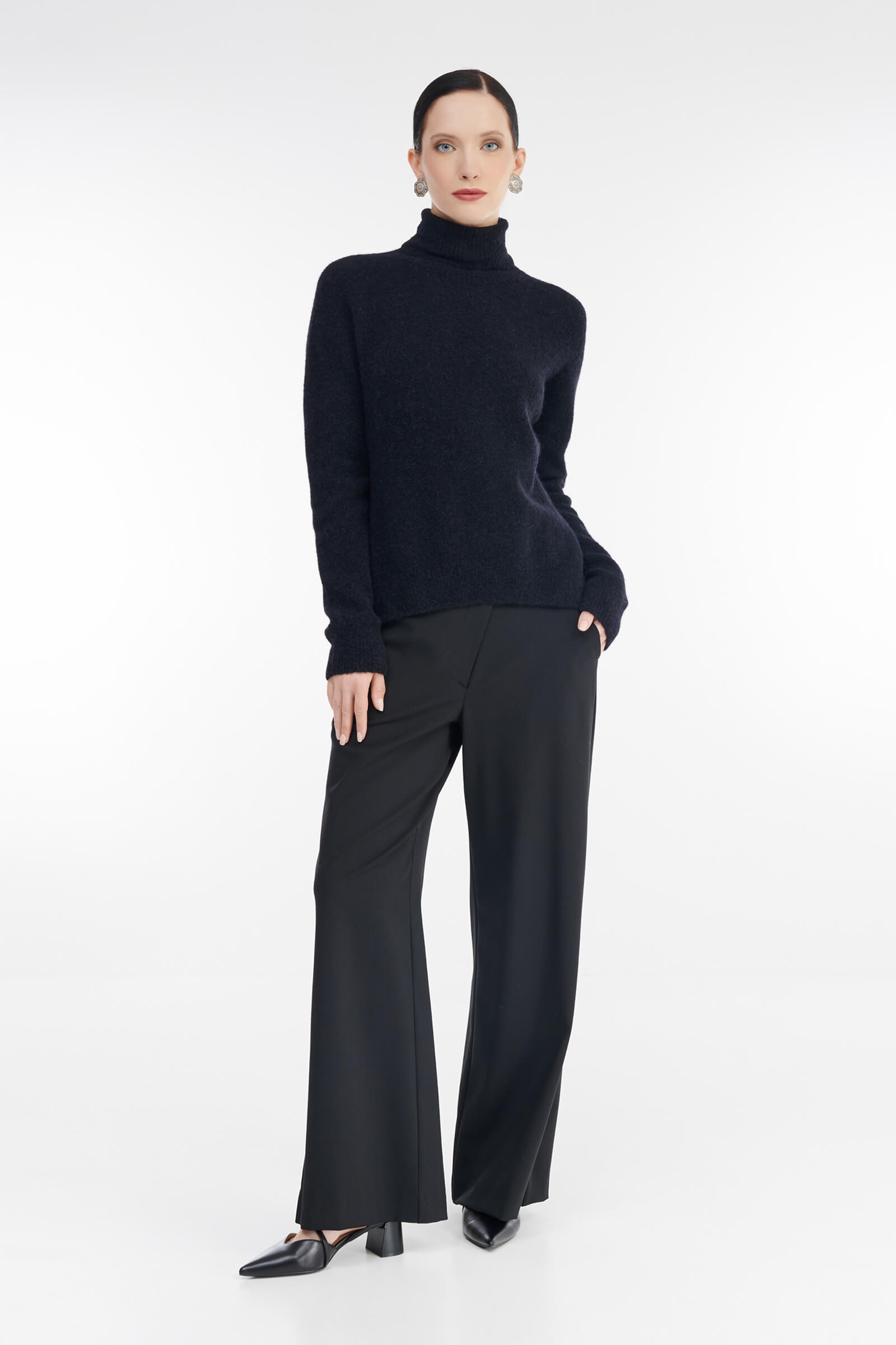 Свитер с воротником с отворотом Бренд Sarah Pacini