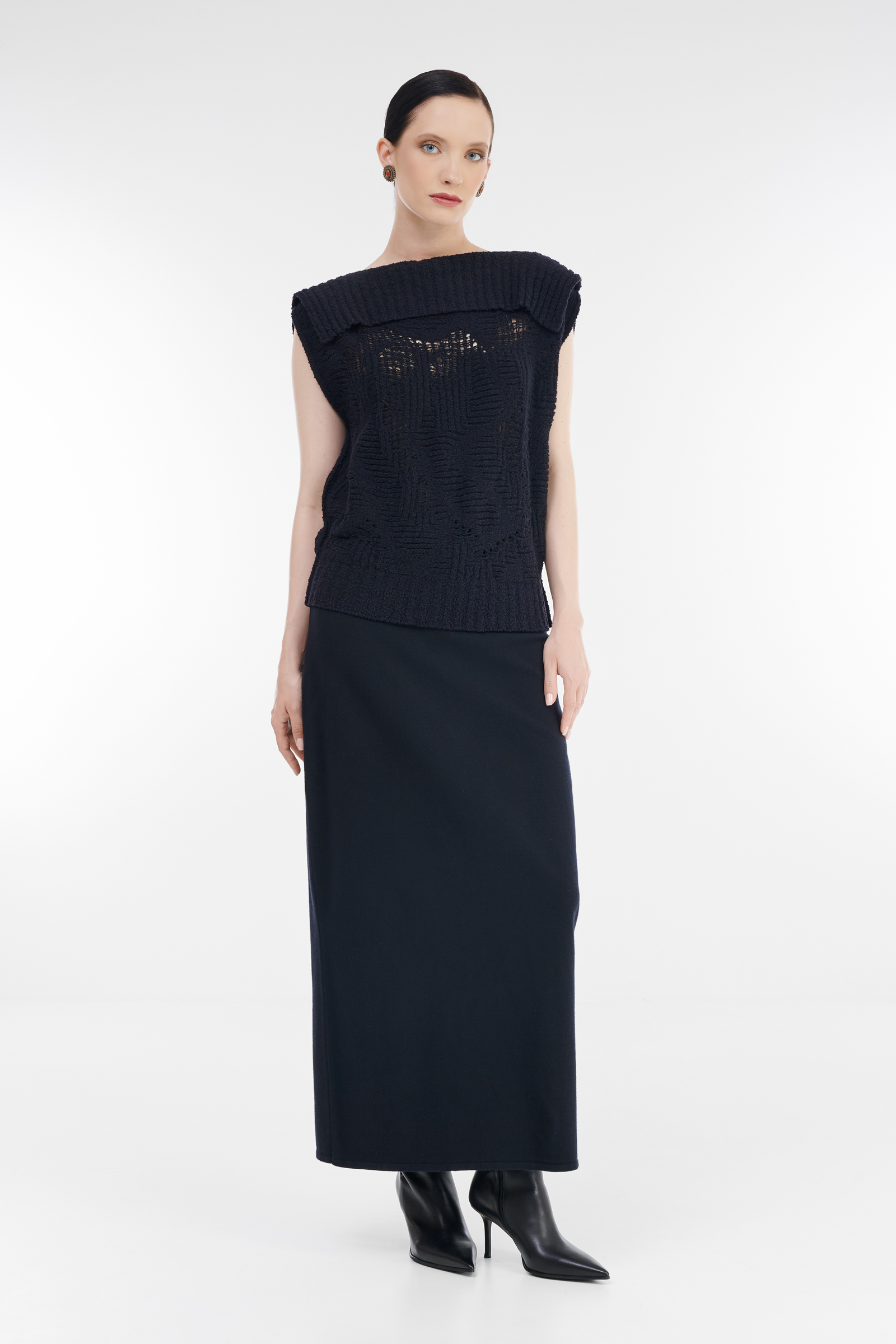 Джемпер с акцентным воротником Бренд Sarah Pacini