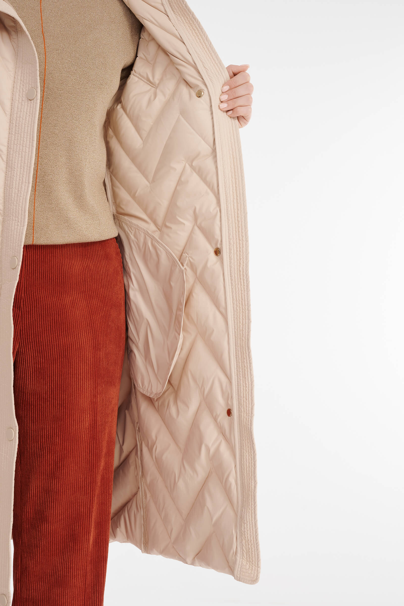 Стеганое пальто с капюшоном Бренд Diana Gallesi