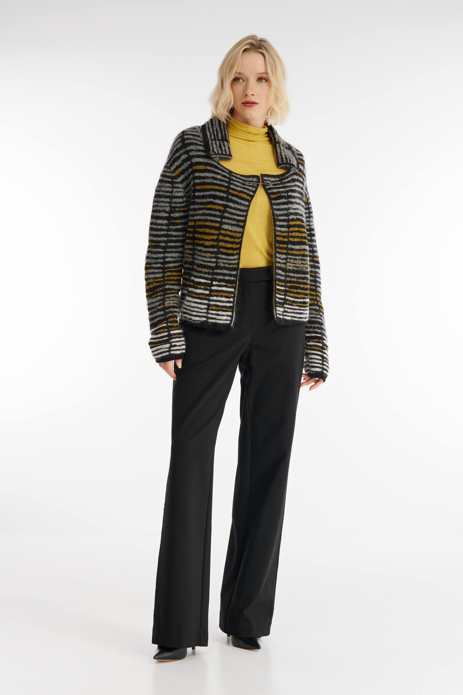 Короткий кардиган на запах Бренд Sarah Pacini