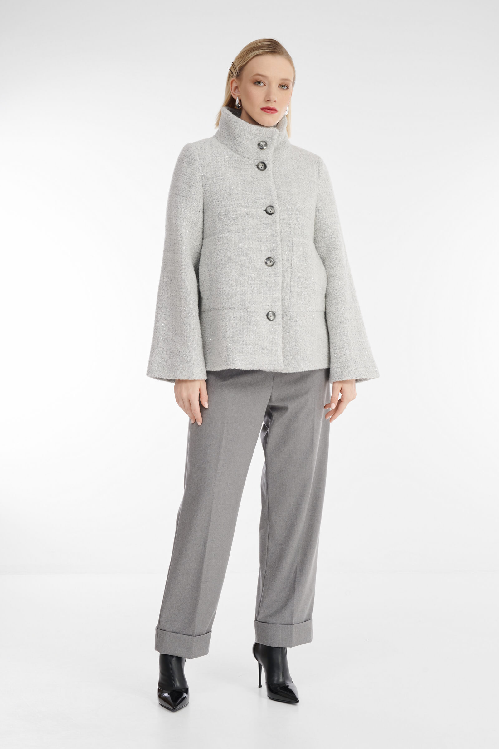 Короткое шерстяное пальто на пуговицах Бренд Diana Gallesi