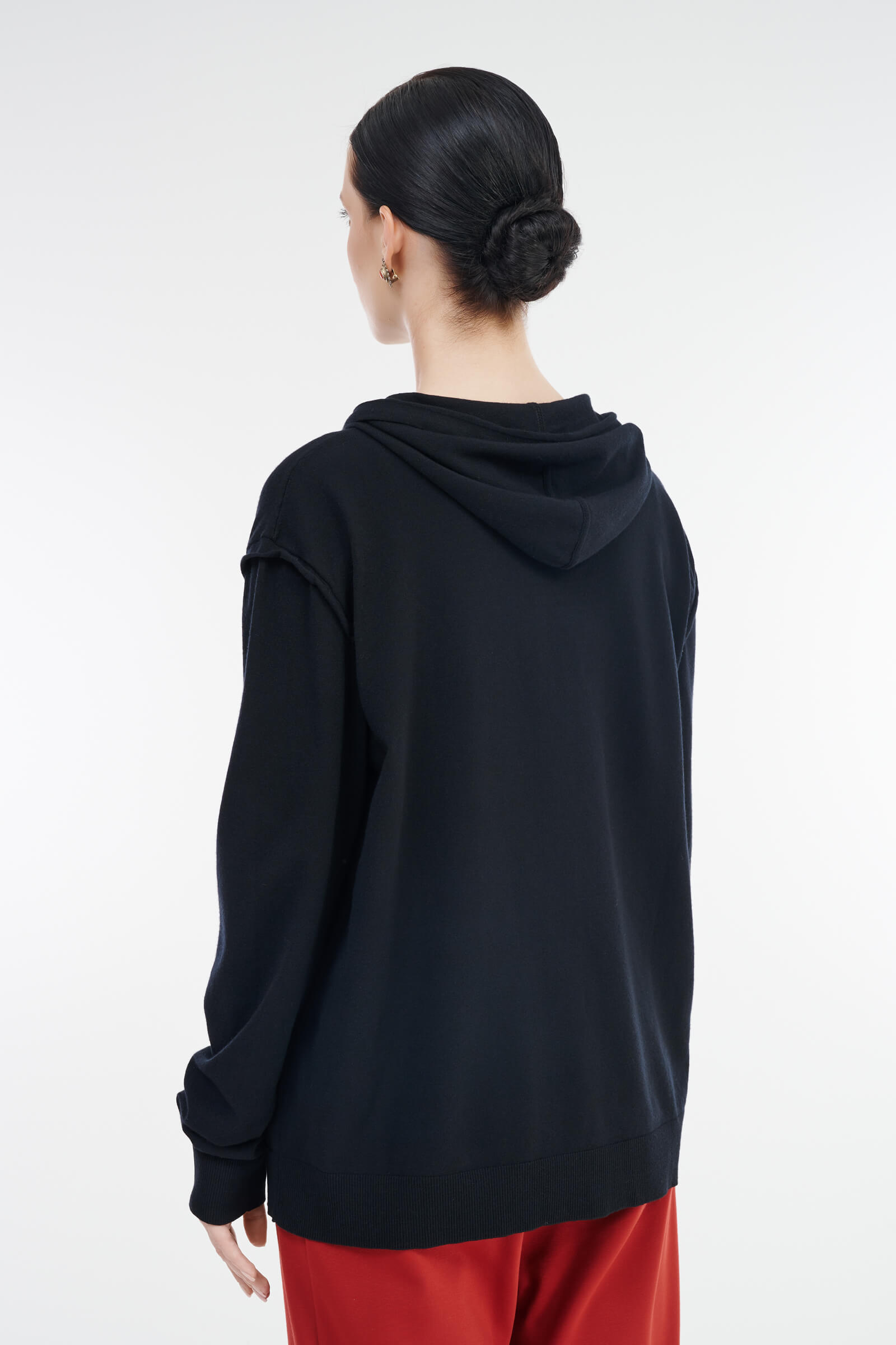 Толстовка с капюшоном Бренд Sarah Pacini