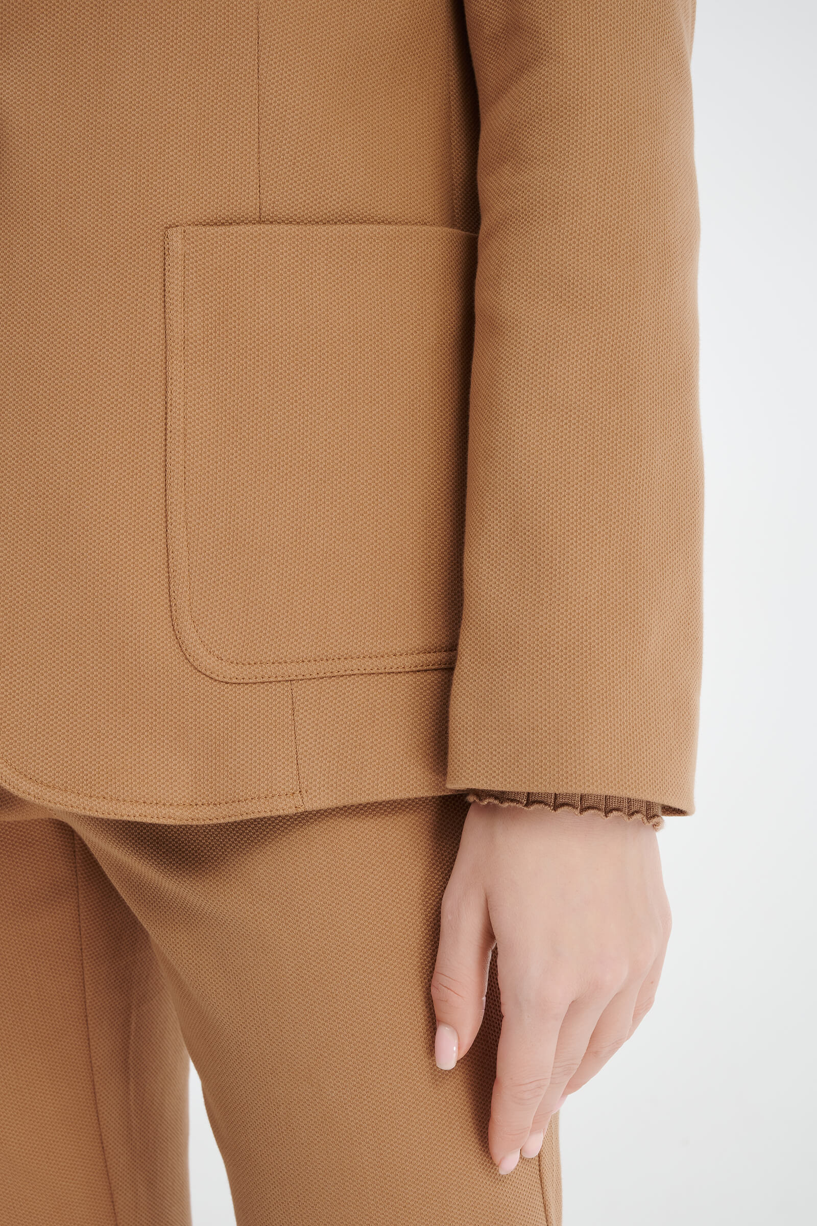 Однобортный пиджак с накладными карманами Бренд Diana Gallesi